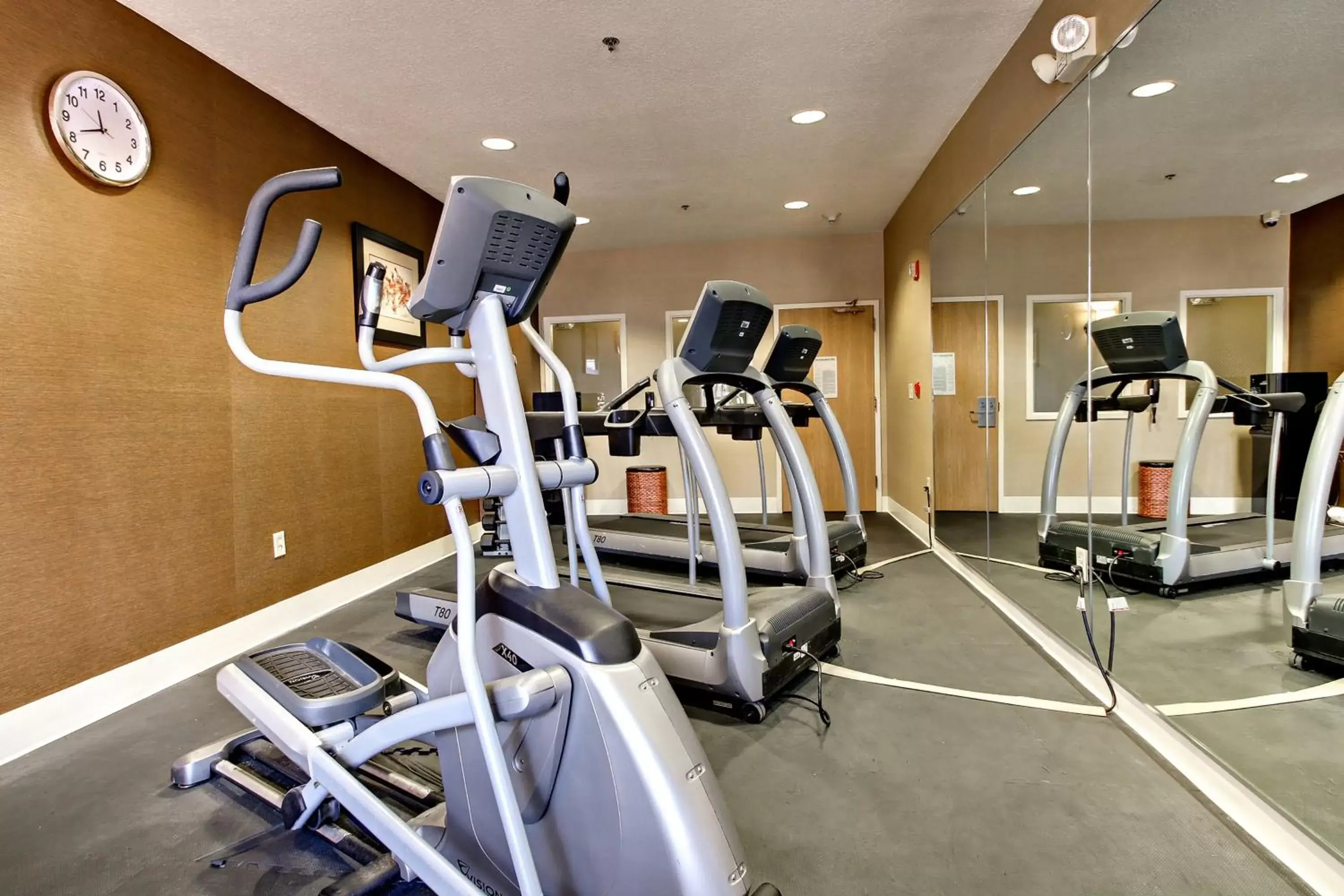 Fitness centre/facilities, Fitness Center/Facilities in Holiday Inn Express & Suites Jacksonville South - I-295, an IHG Hotel