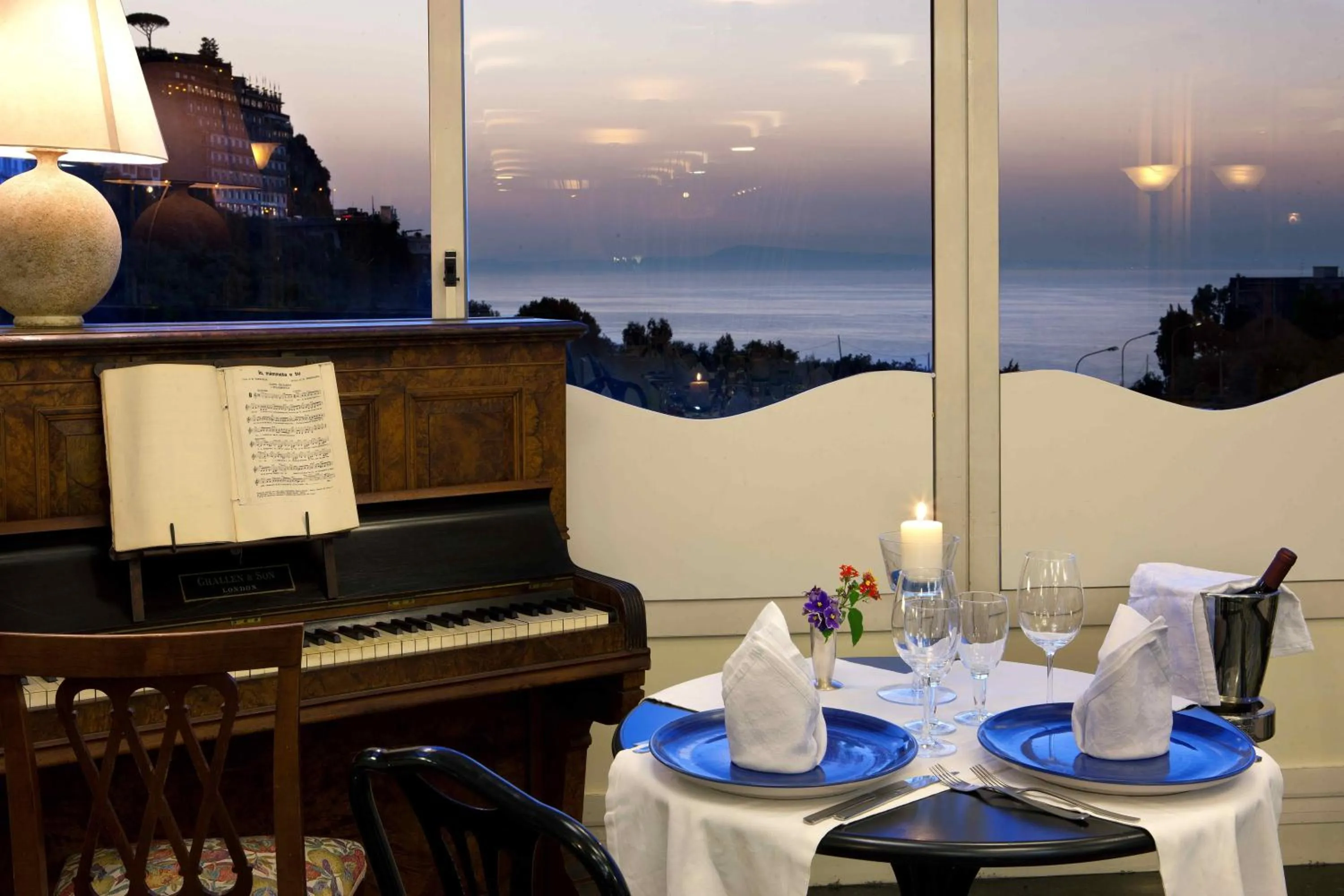 Restaurant/places to eat in Hotel Rivage