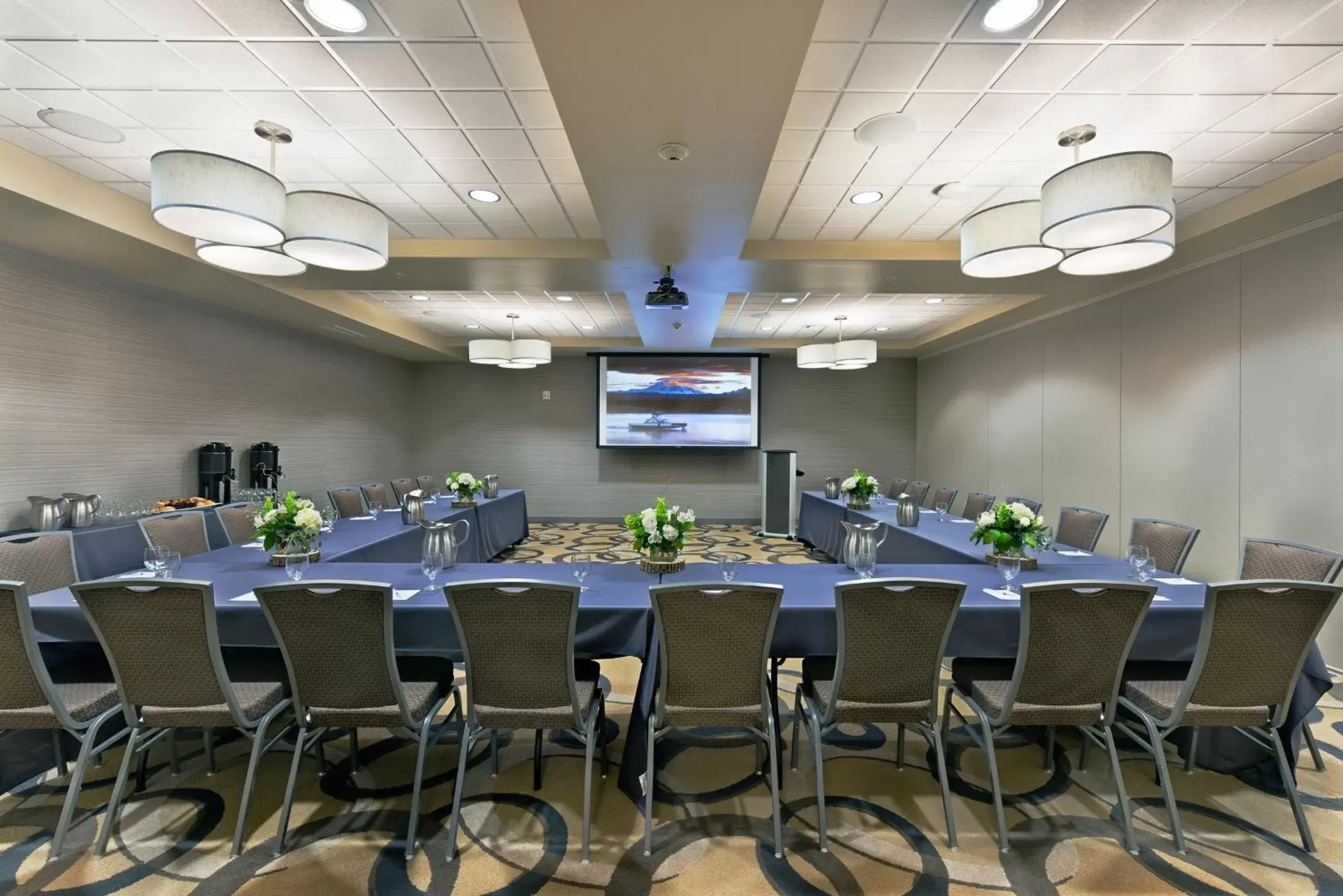 Meeting/conference room, Business Area/Conference Room in Oxford Suites Bellingham