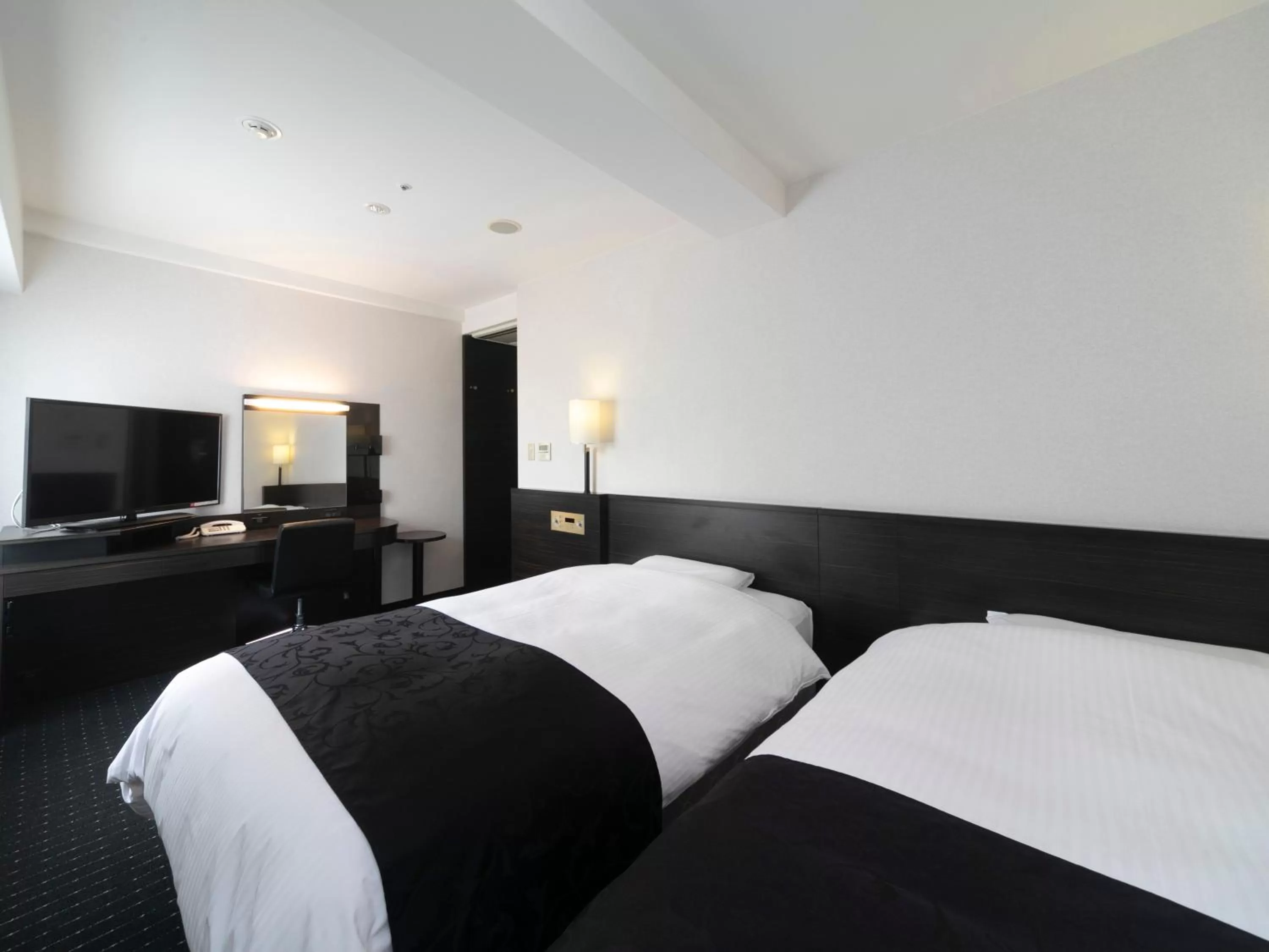 Twin Room - Smoking in APA Hotel Yodoyabashi Ekimae