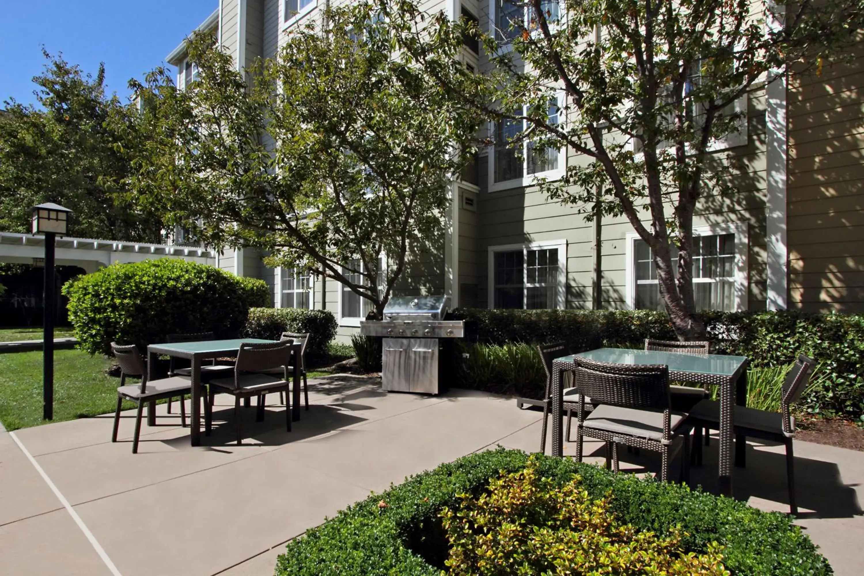 Patio in Homewood Suites by Hilton Newark Fremont