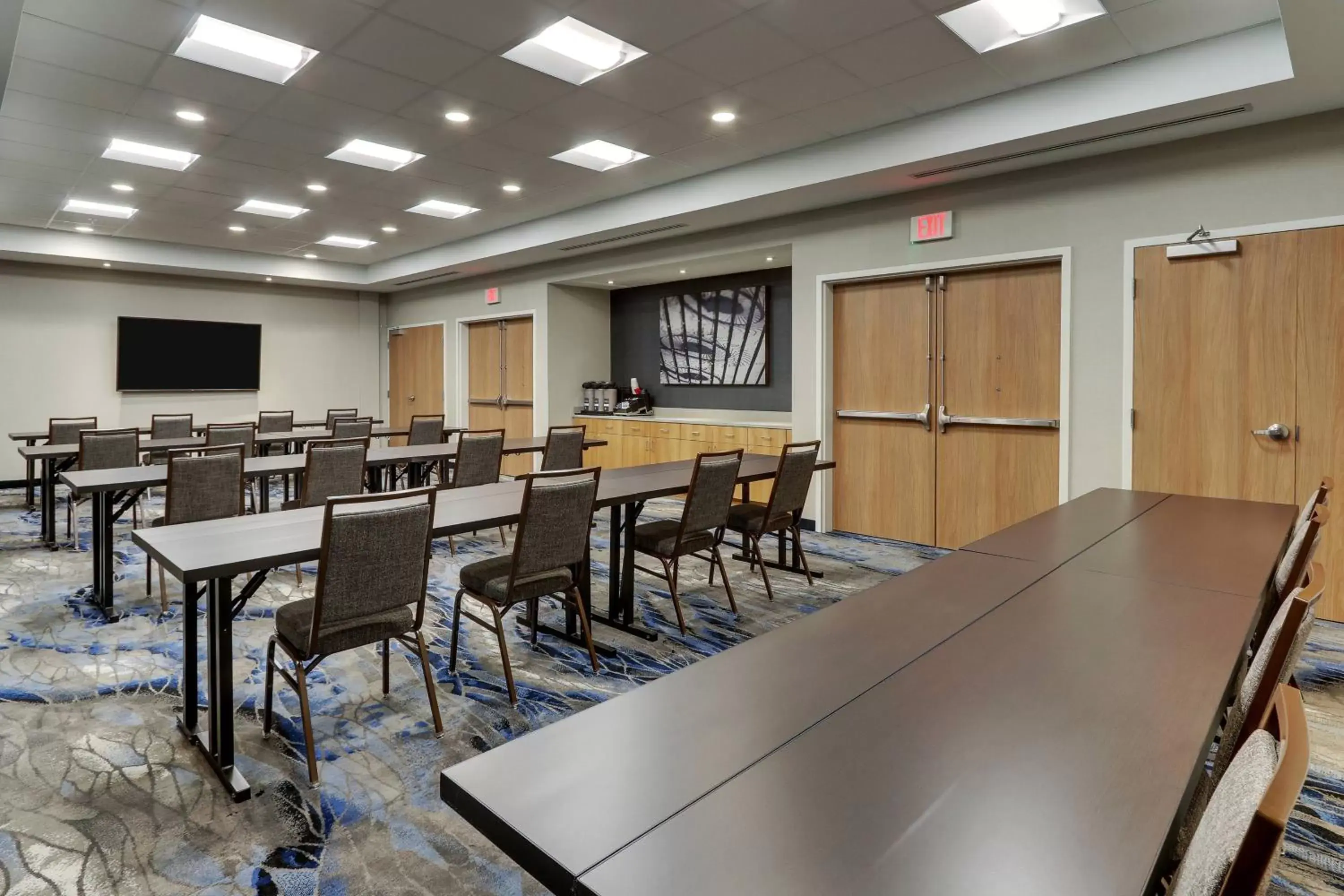 Meeting/conference room, Restaurant/Places to Eat in Fairfield Inn & Suites by Marriott Asheville Weaverville