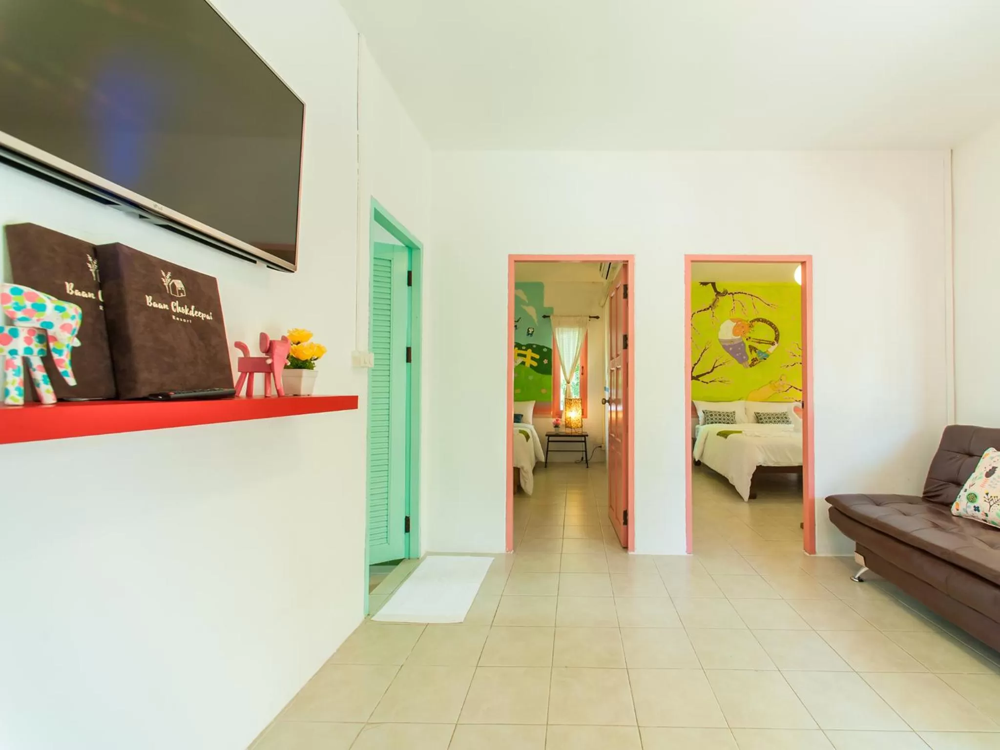 TV and multimedia, Bed in Baan Chokdee Pai Resort