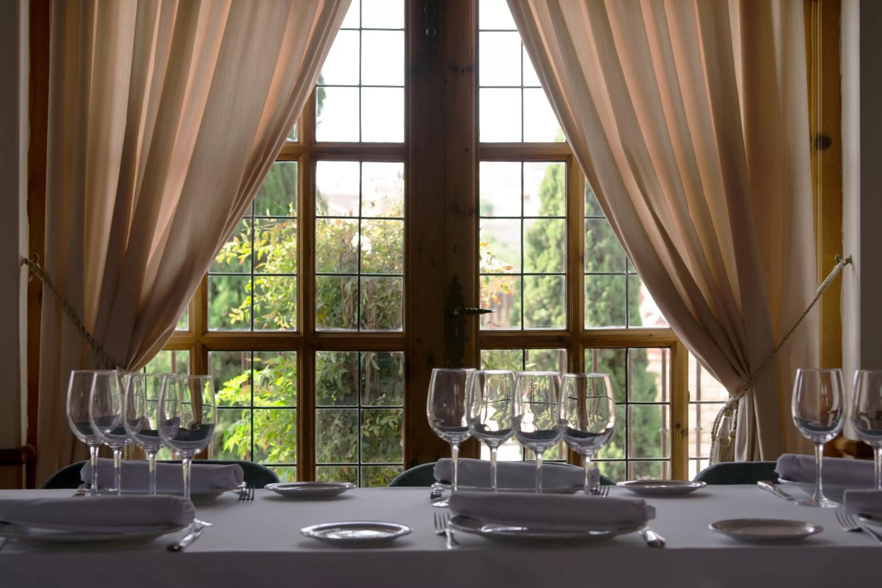 Restaurant/places to eat in Hotel Maria Cristina