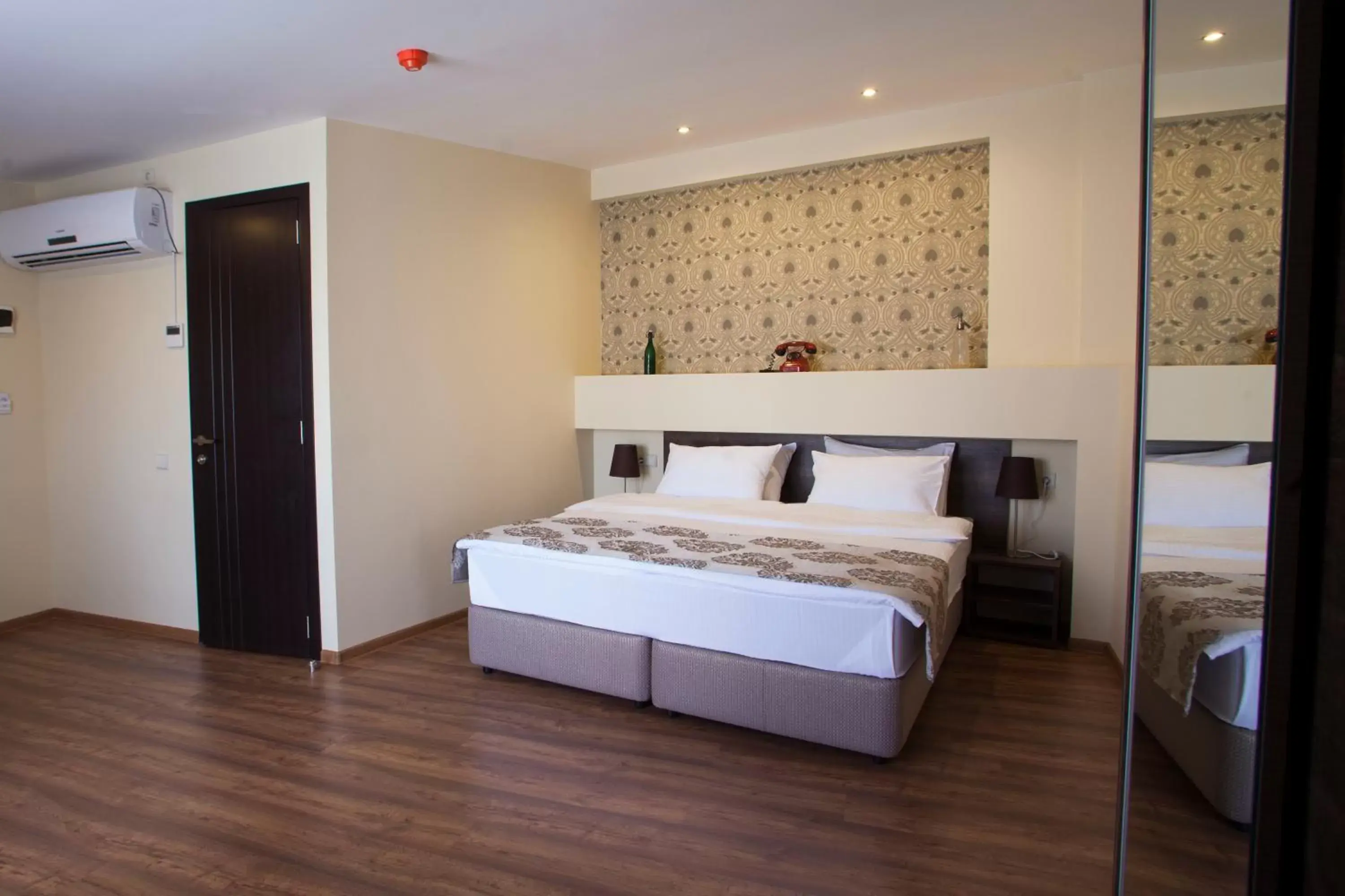 Bed in Tekla Palace By Urban Hotels