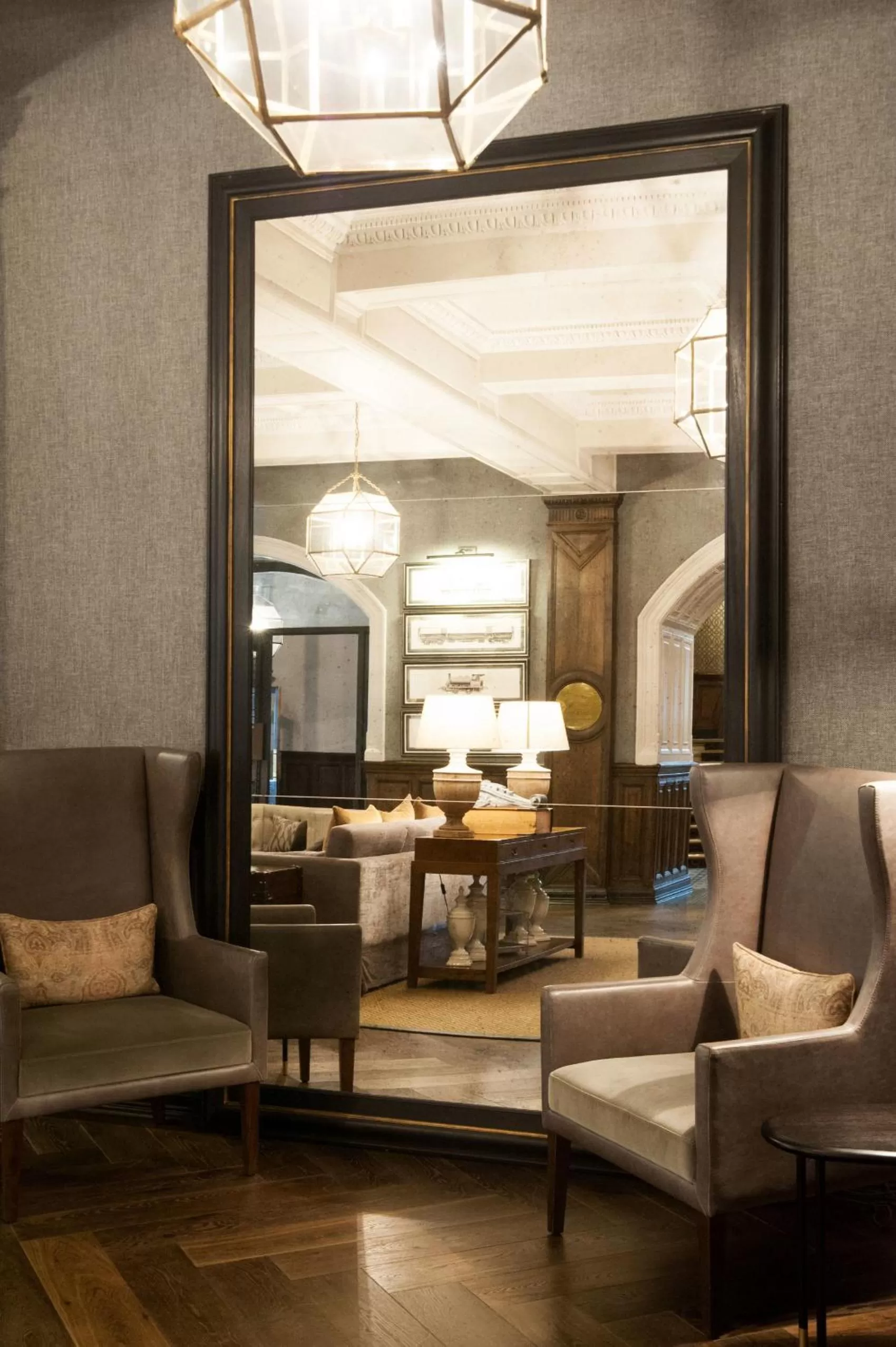 Lobby or reception in voco Grand Central Glasgow by IHG