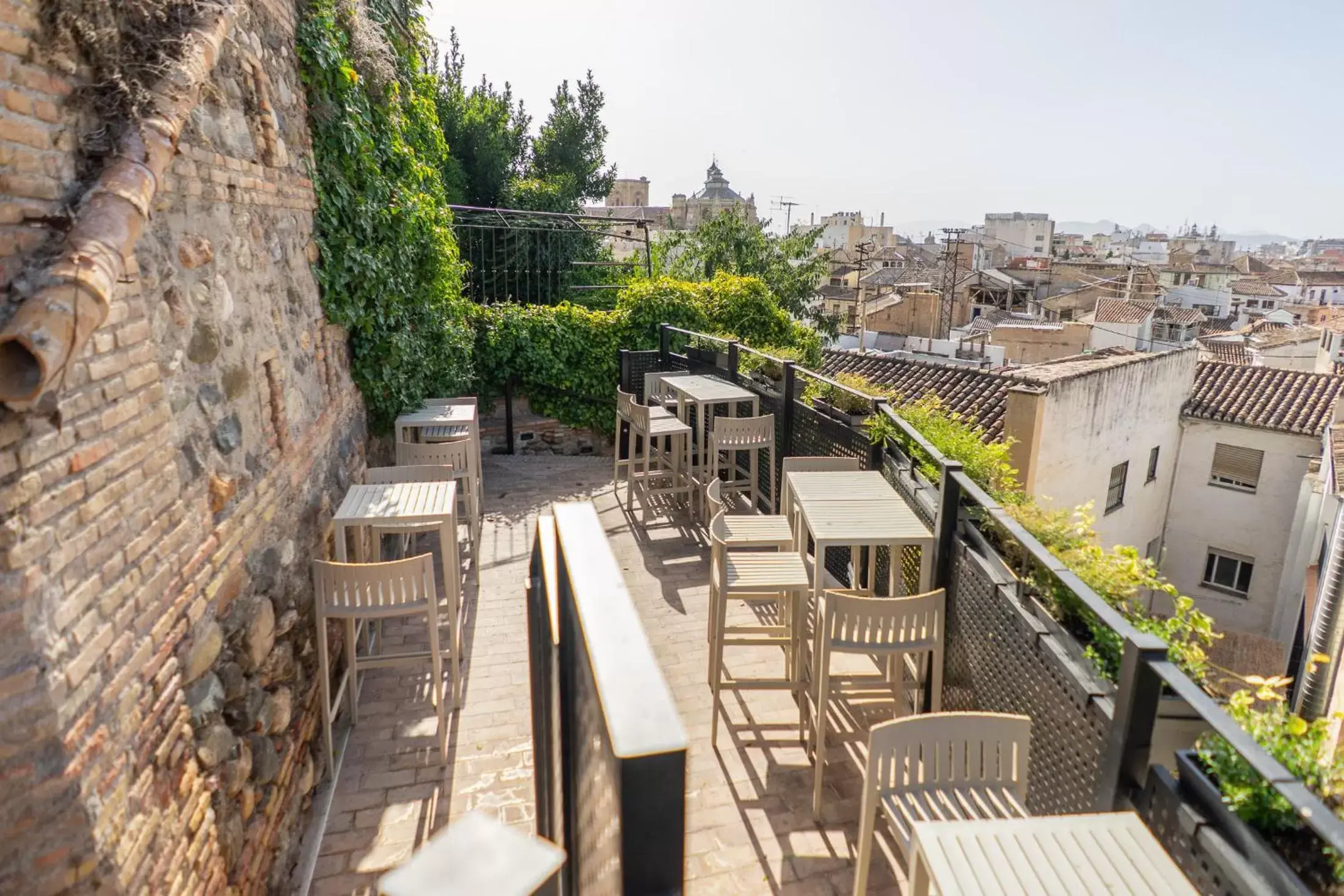 Restaurant/places to eat, Balcony/Terrace in Hotel Boutique Puerta de las Granadas