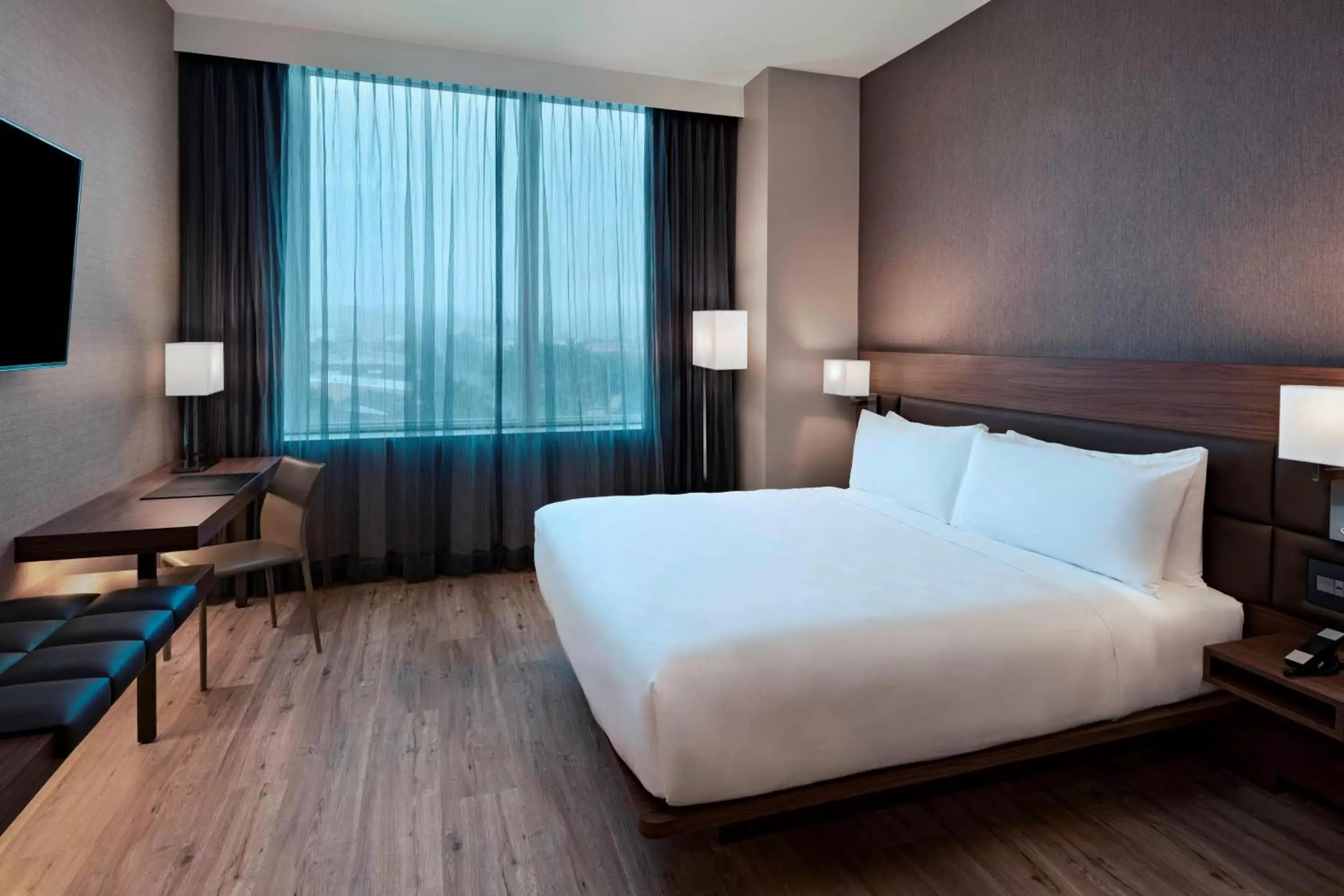 Photo of the whole room, Bed in AC Hotel by Marriott San Jose Escazu