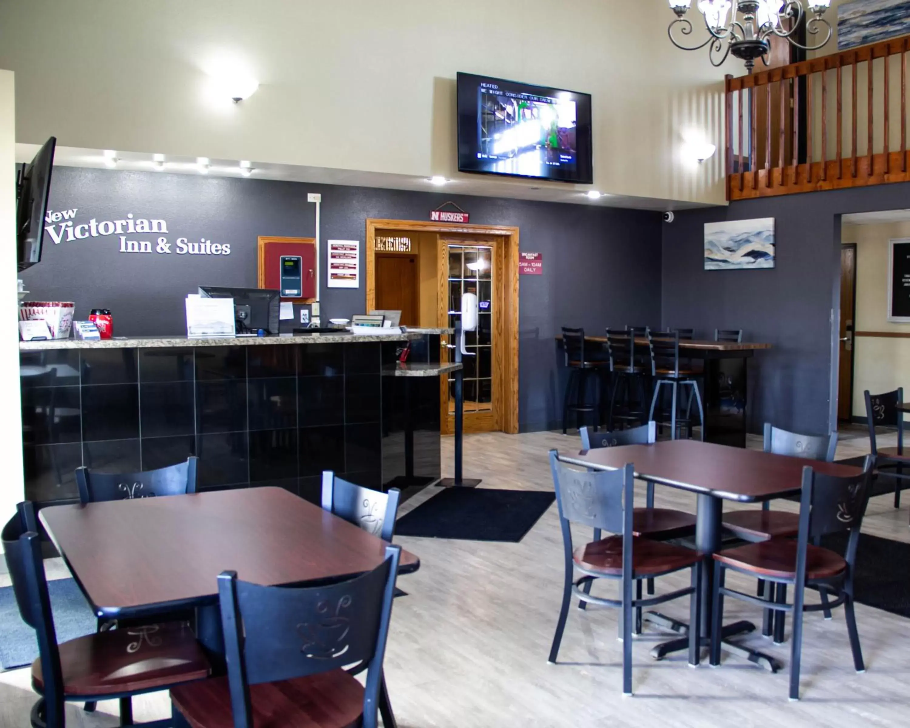 Lobby or reception, Restaurant/Places to Eat in New Victorian Inn & Suites-Norfolk