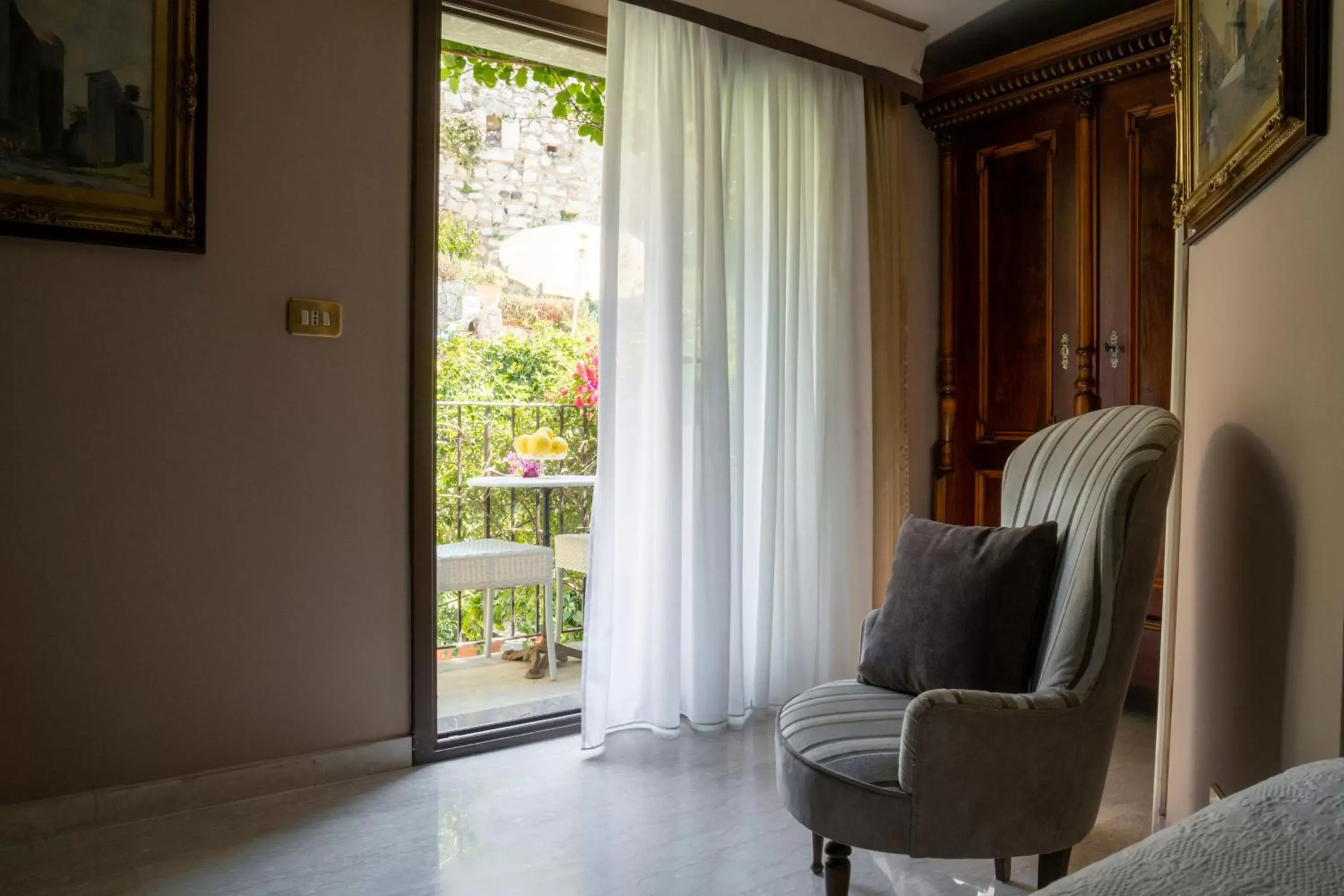 Balcony/Terrace, Seating Area in Hotel Villa Taormina