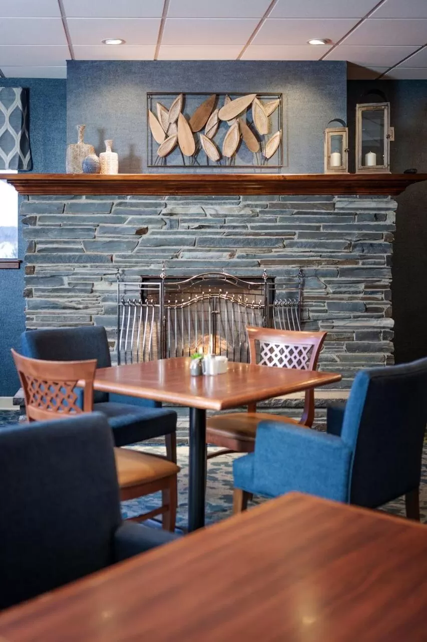 Restaurant/places to eat in Quality Hotel