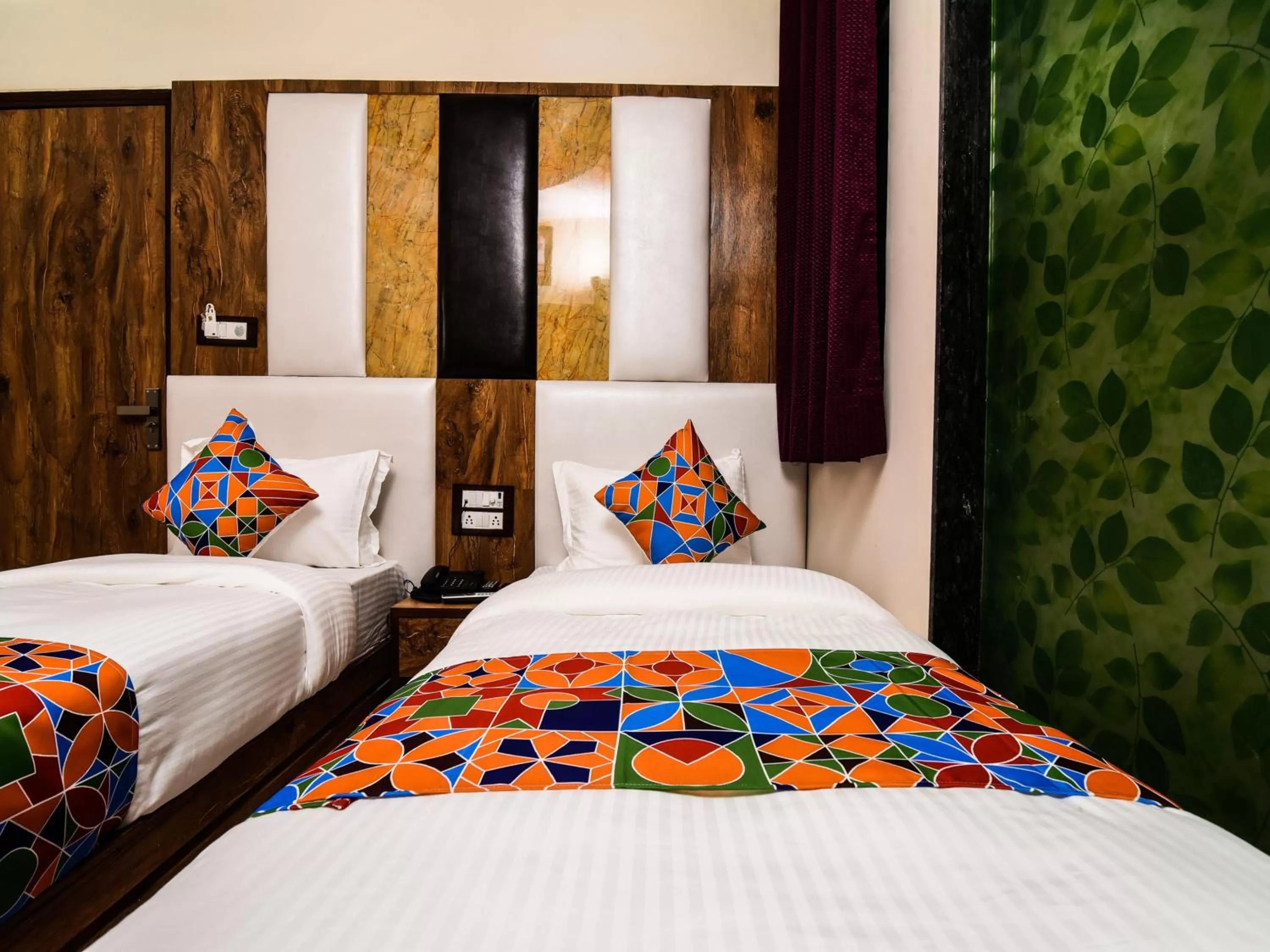 Bedroom, Bed in Hotel Dollar Inn