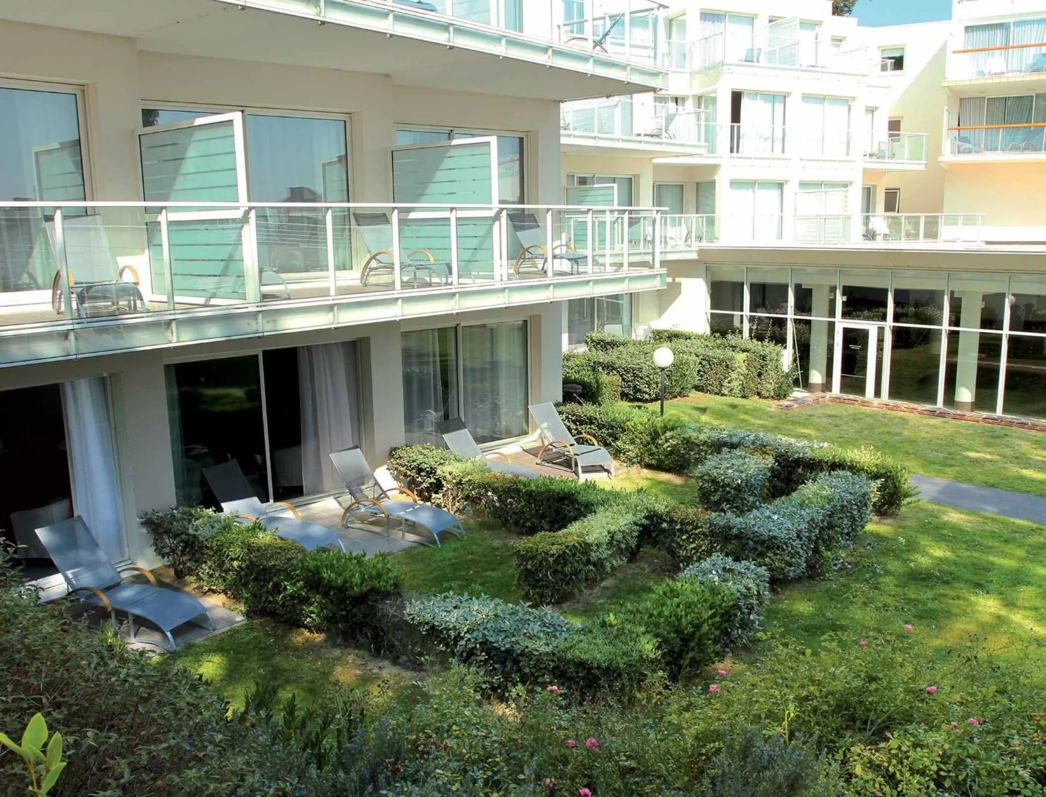 Facade/entrance in Alliance Pornic Hôtel Thalasso & Spa