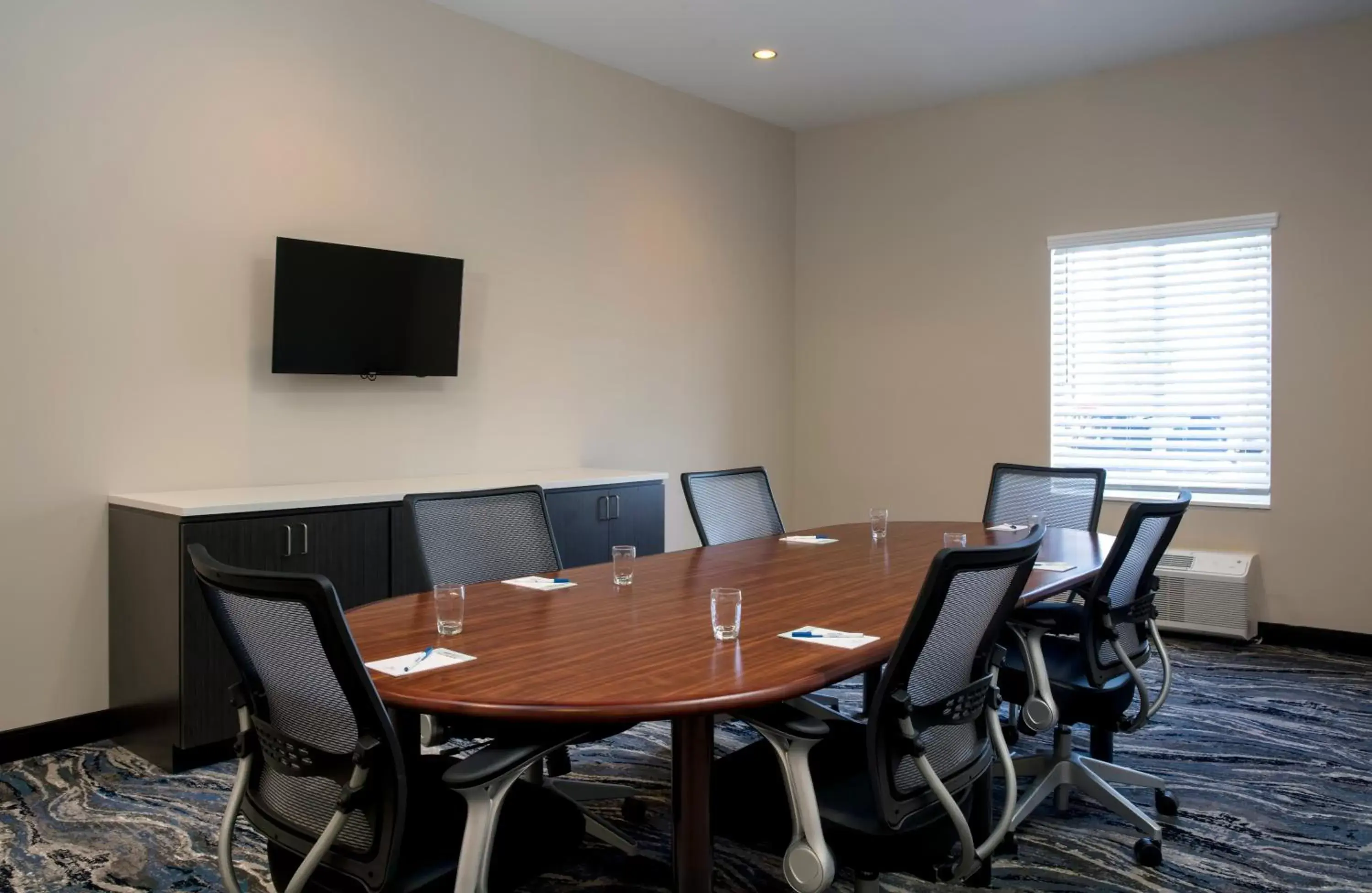Meeting/conference room in Candlewood Suites - Miami Exec Airport - Kendall, an IHG Hotel