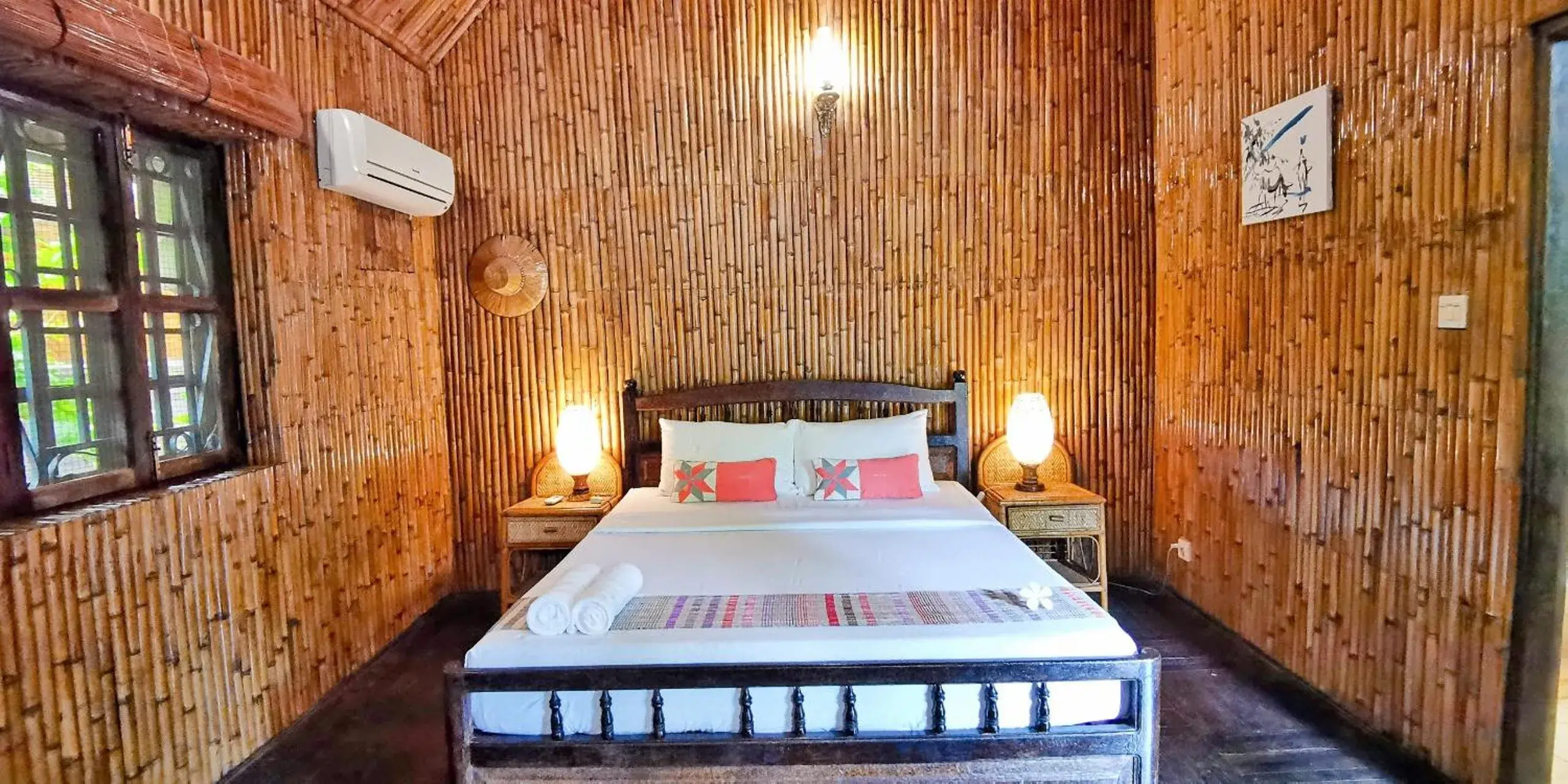 Guests, Bed in Palm Village Resort & Spa