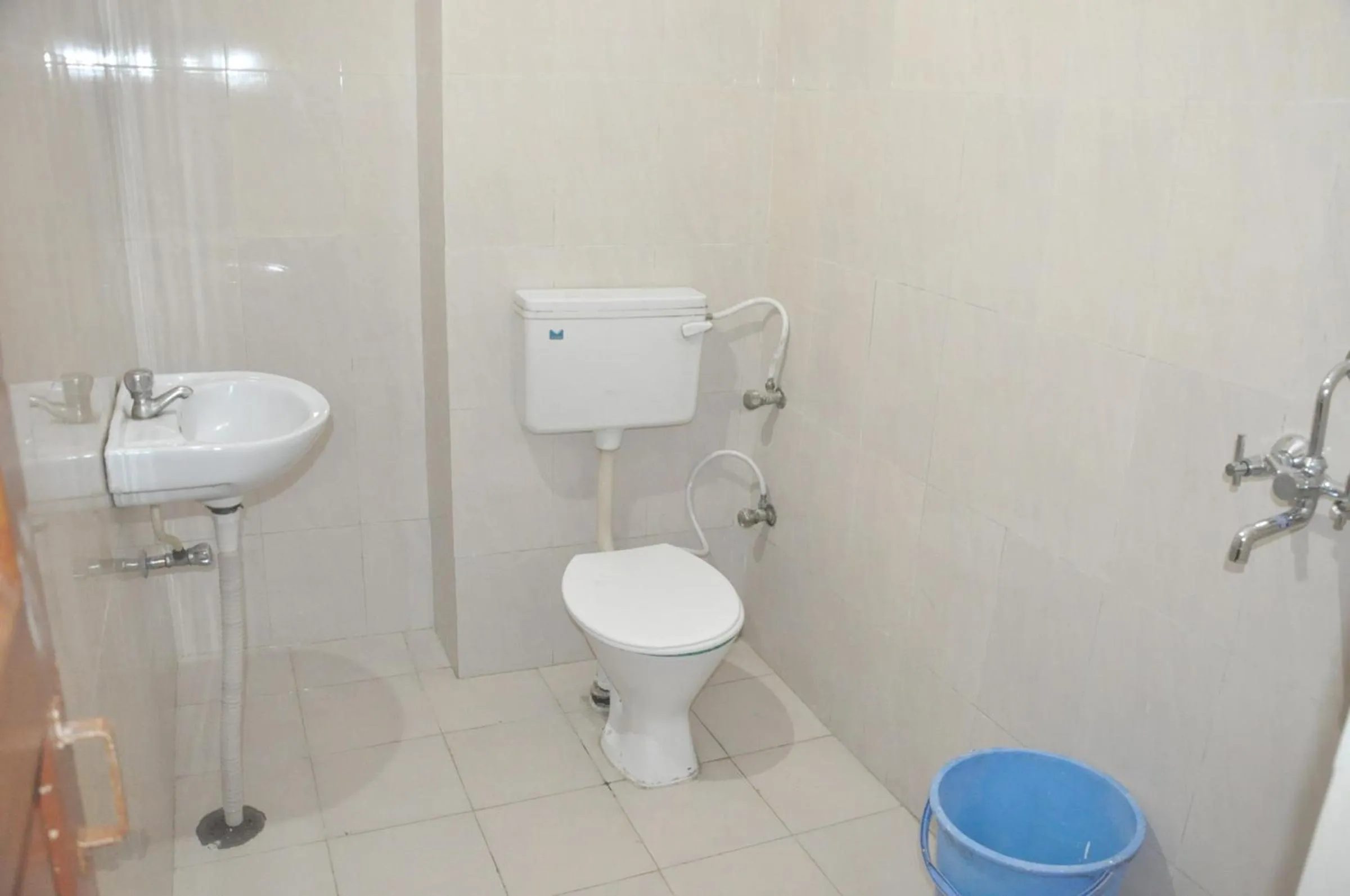 Toilet in Hotel Sugandh Retreat Jaipur