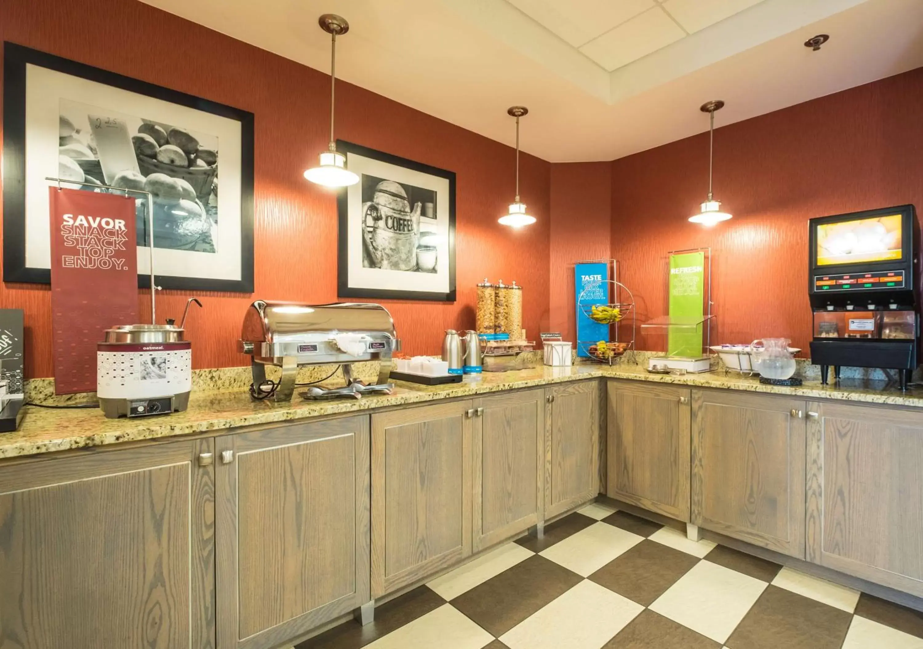 Breakfast in Hampton Inn Freeport/Brunswick Breakfast in Hampton Inn Freeport/Brunswick