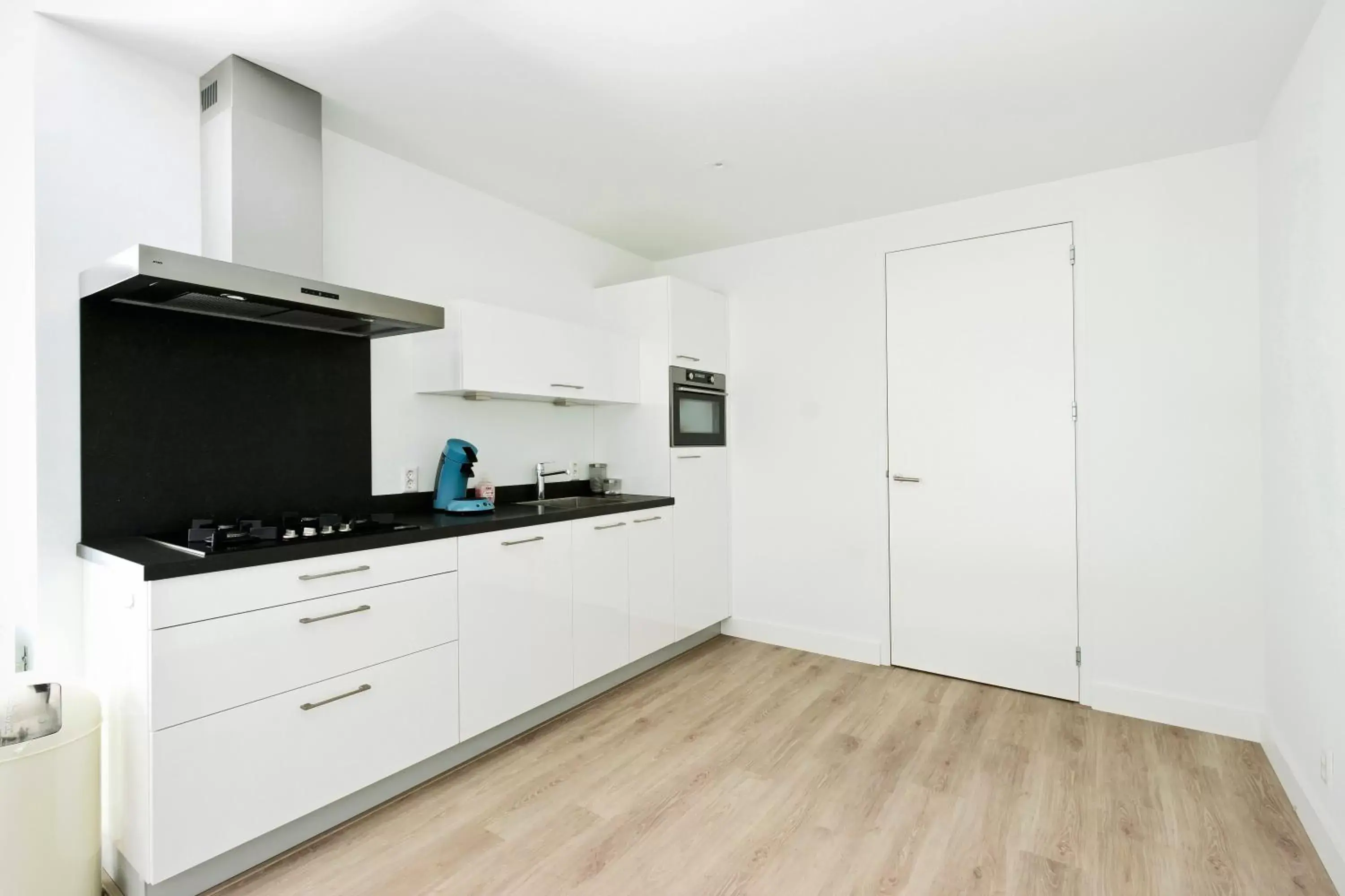 Kitchen/Kitchenette in Familie Hotel & Apartments Alkmaar