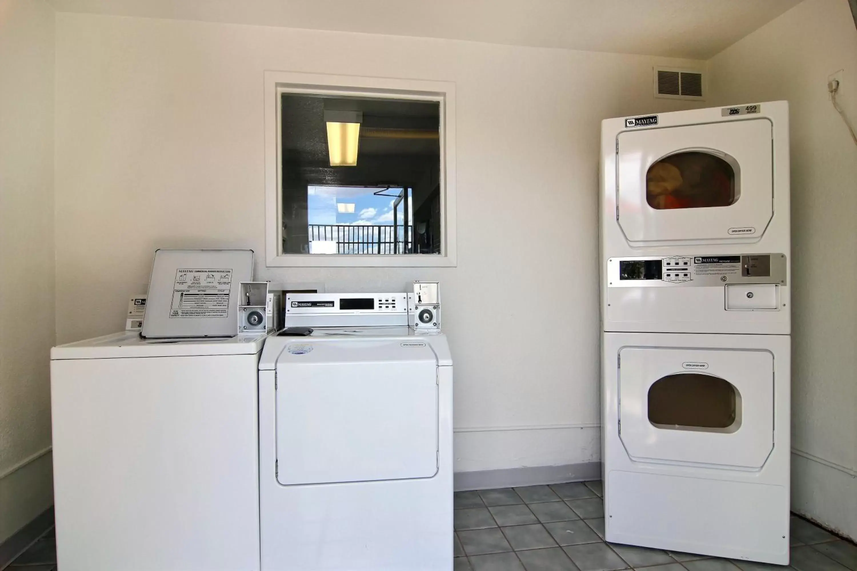 Area and facilities, Kitchen/Kitchenette in Motel 6-Tucumcari, NM