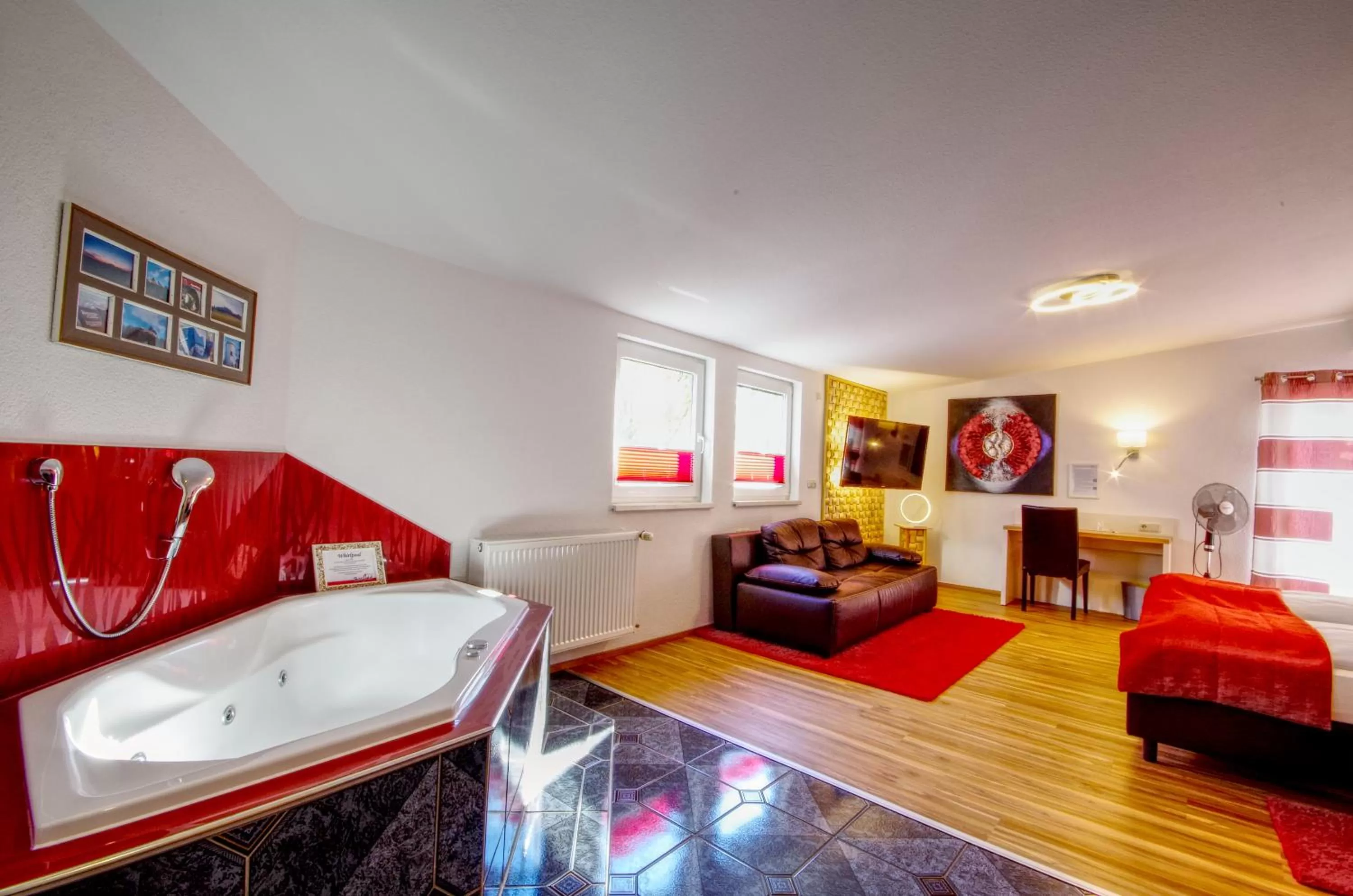 Photo of the whole room, Bed in Hotel Jakob