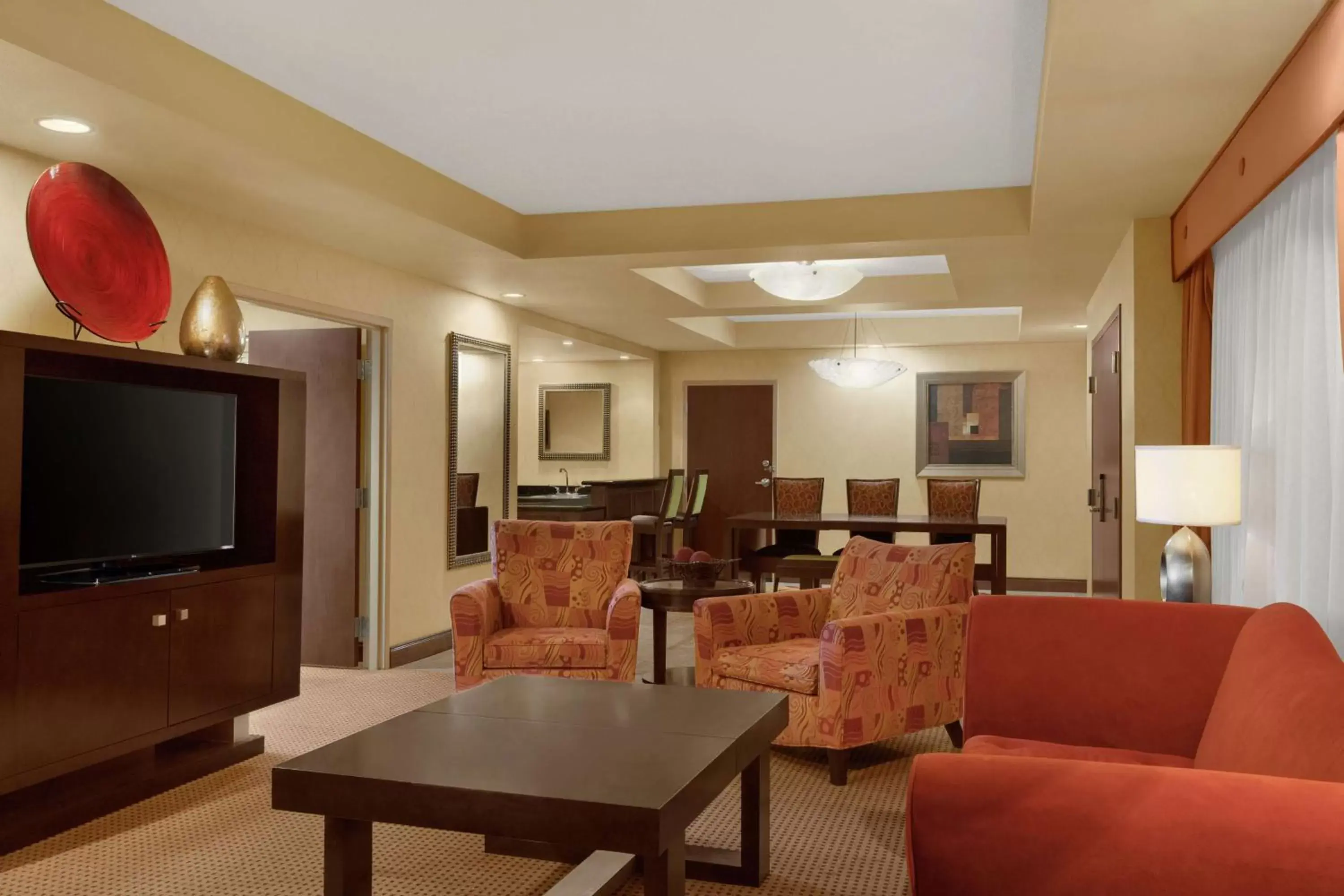 Bedroom, Seating Area in Embassy Suites Huntsville