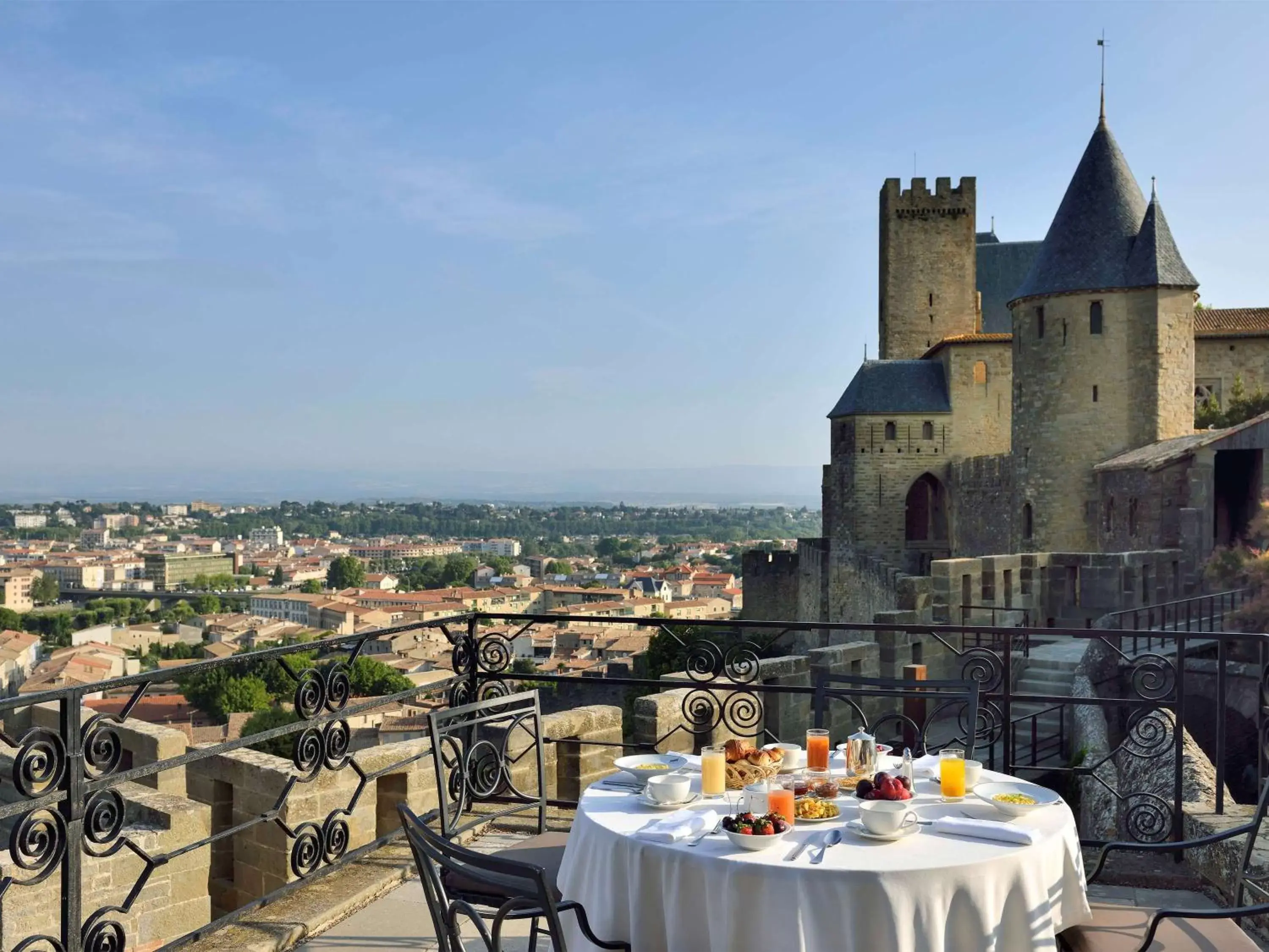 Restaurant/places to eat in Hotel de la Cité & Spa MGallery