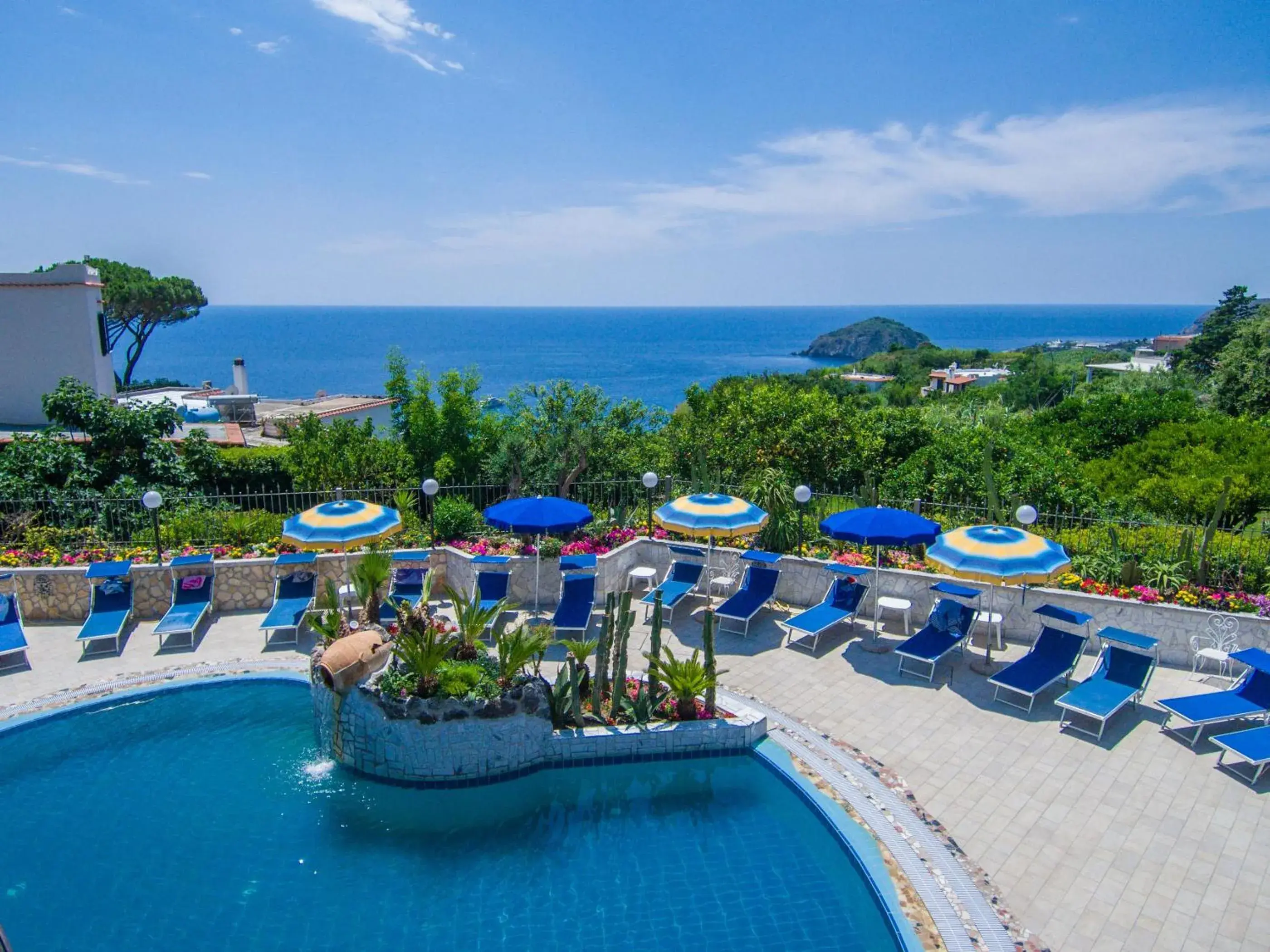 Pool View in Hotel Terme Saint Raphael