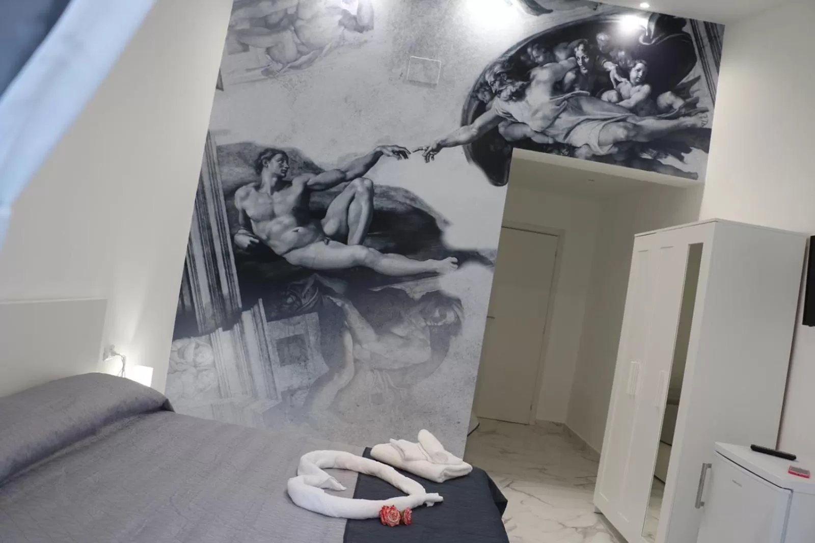 Bed in Amantea Monument