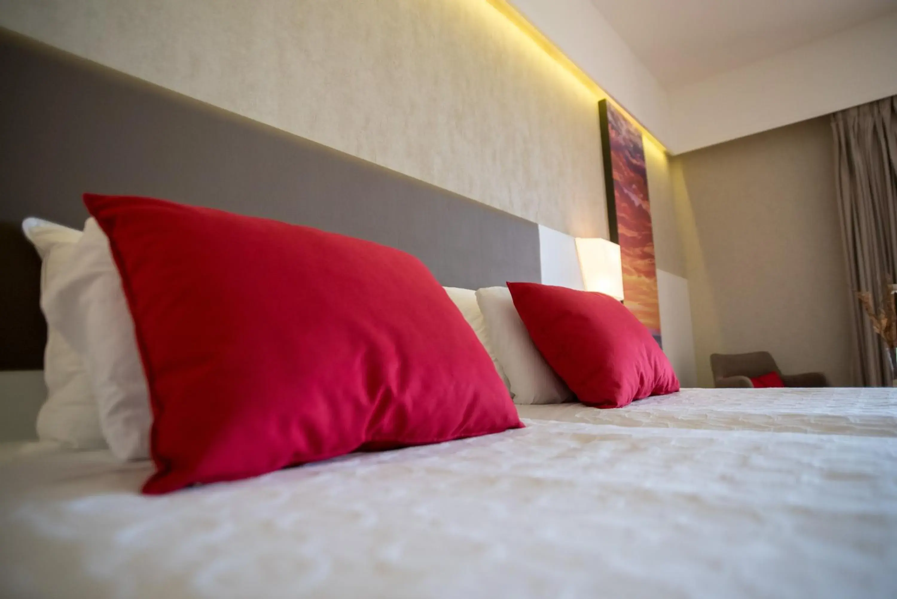 Decorative detail, Bed in Ramada Plaza Thraki