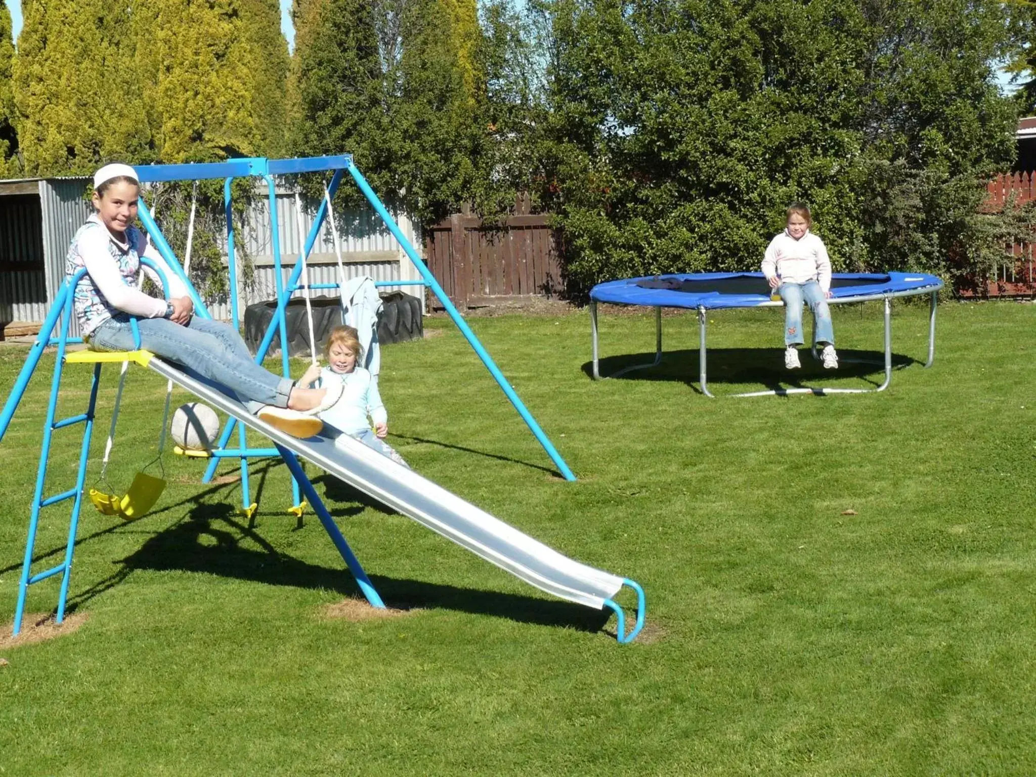 Day, Children's Play Area in Colonial Lodge Motel