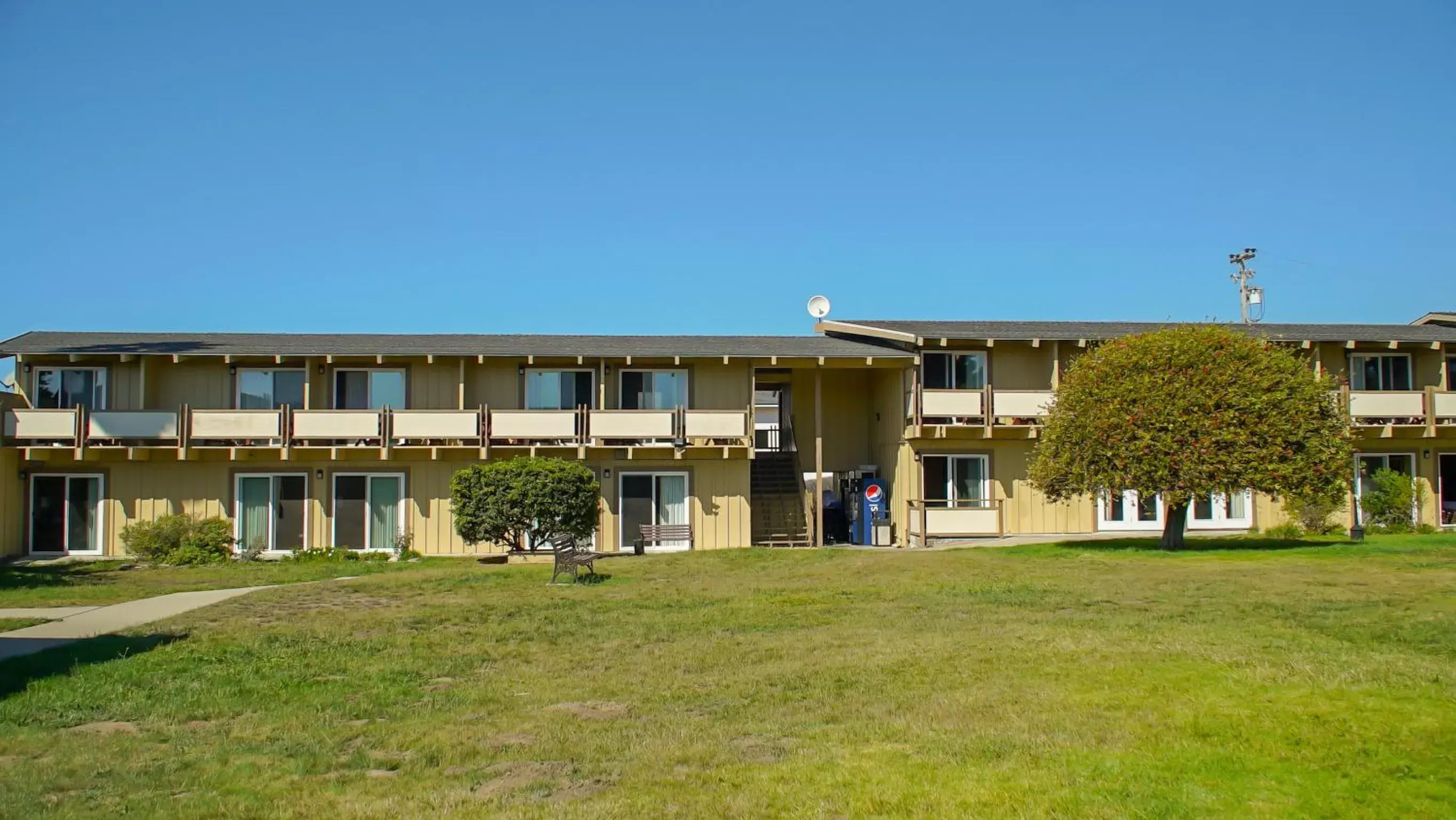 Property Building in Silver Surf Motel