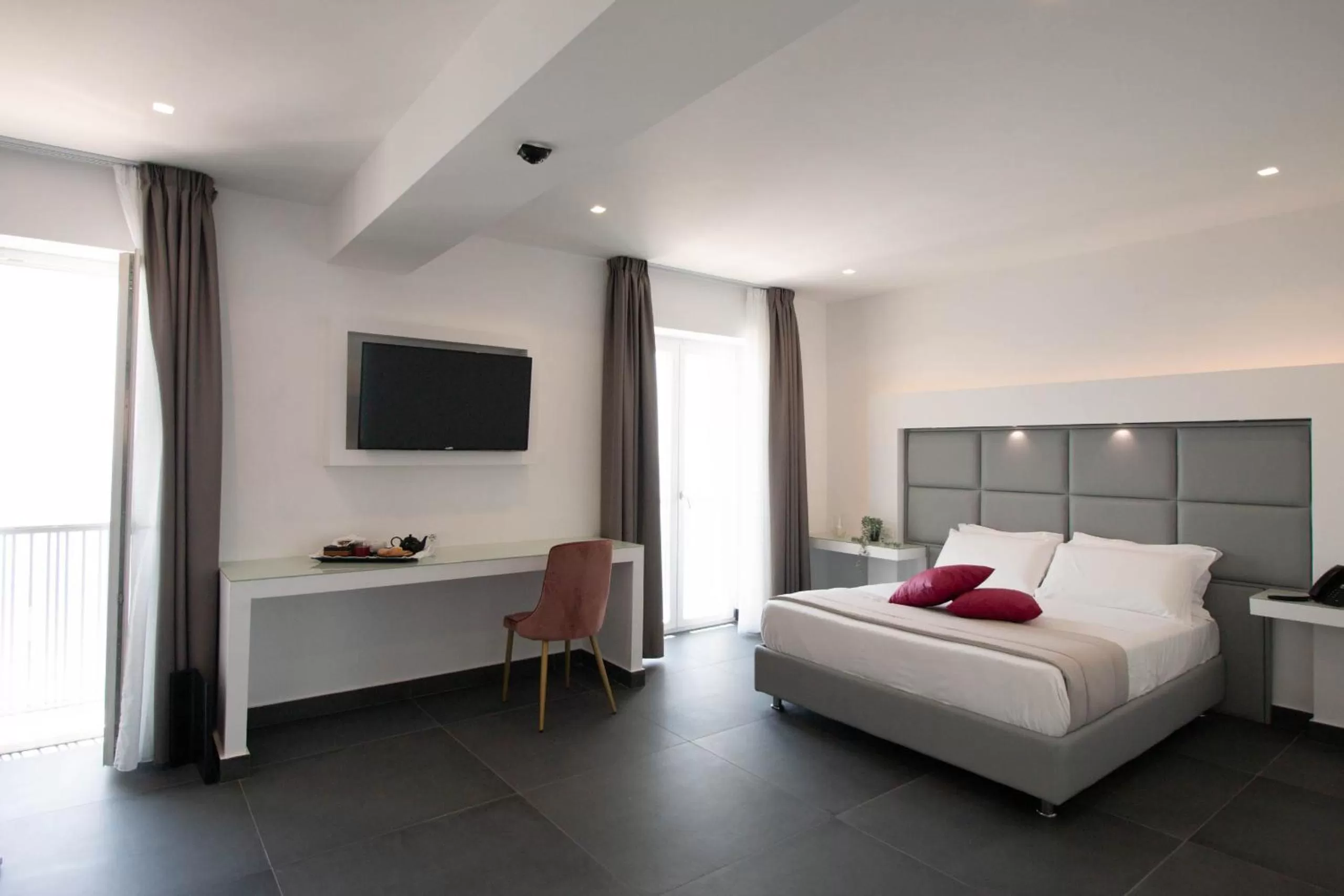 Bed in GRAND HOTEL SERAPIDE