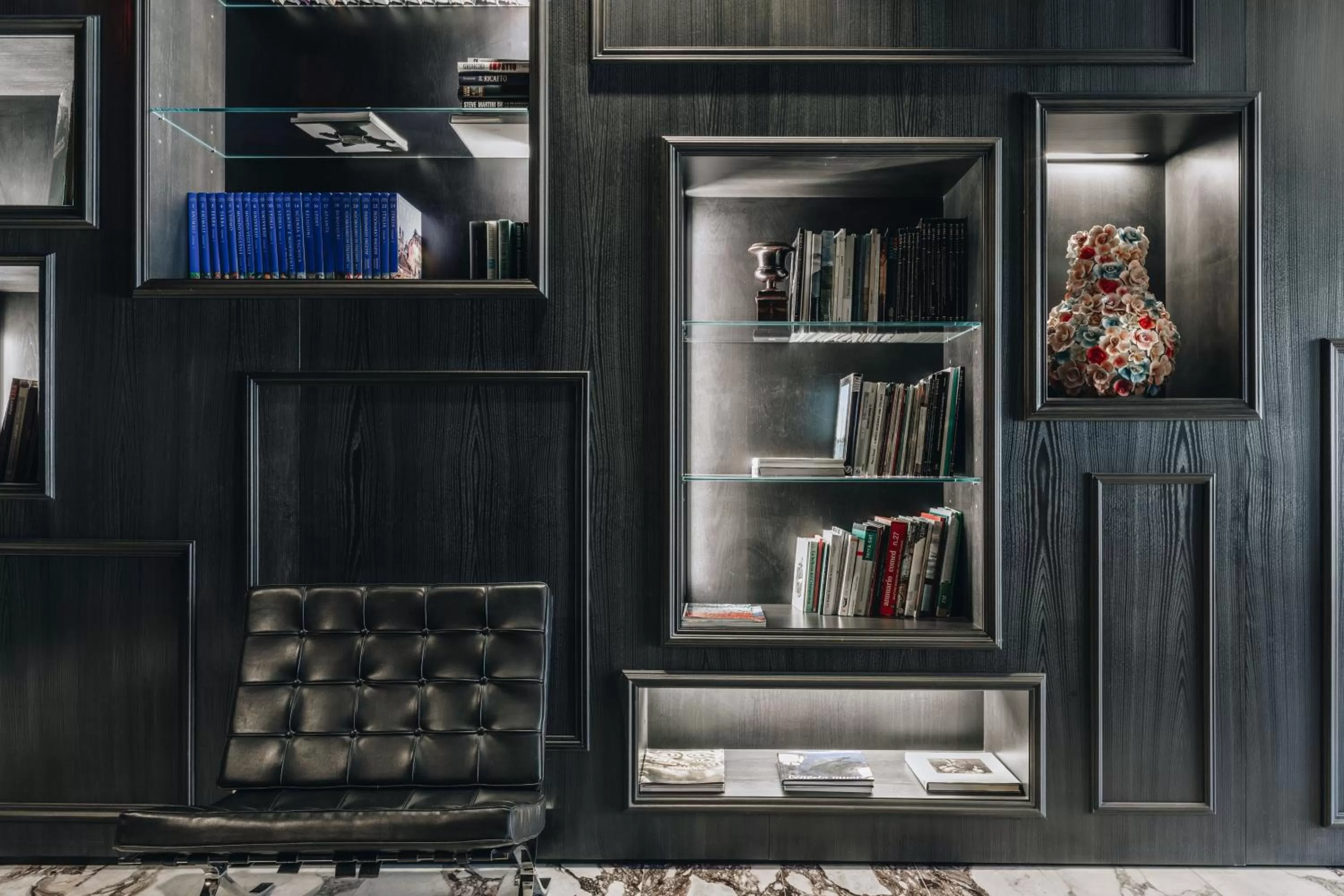 Communal lounge/ TV room in Hotel Continental