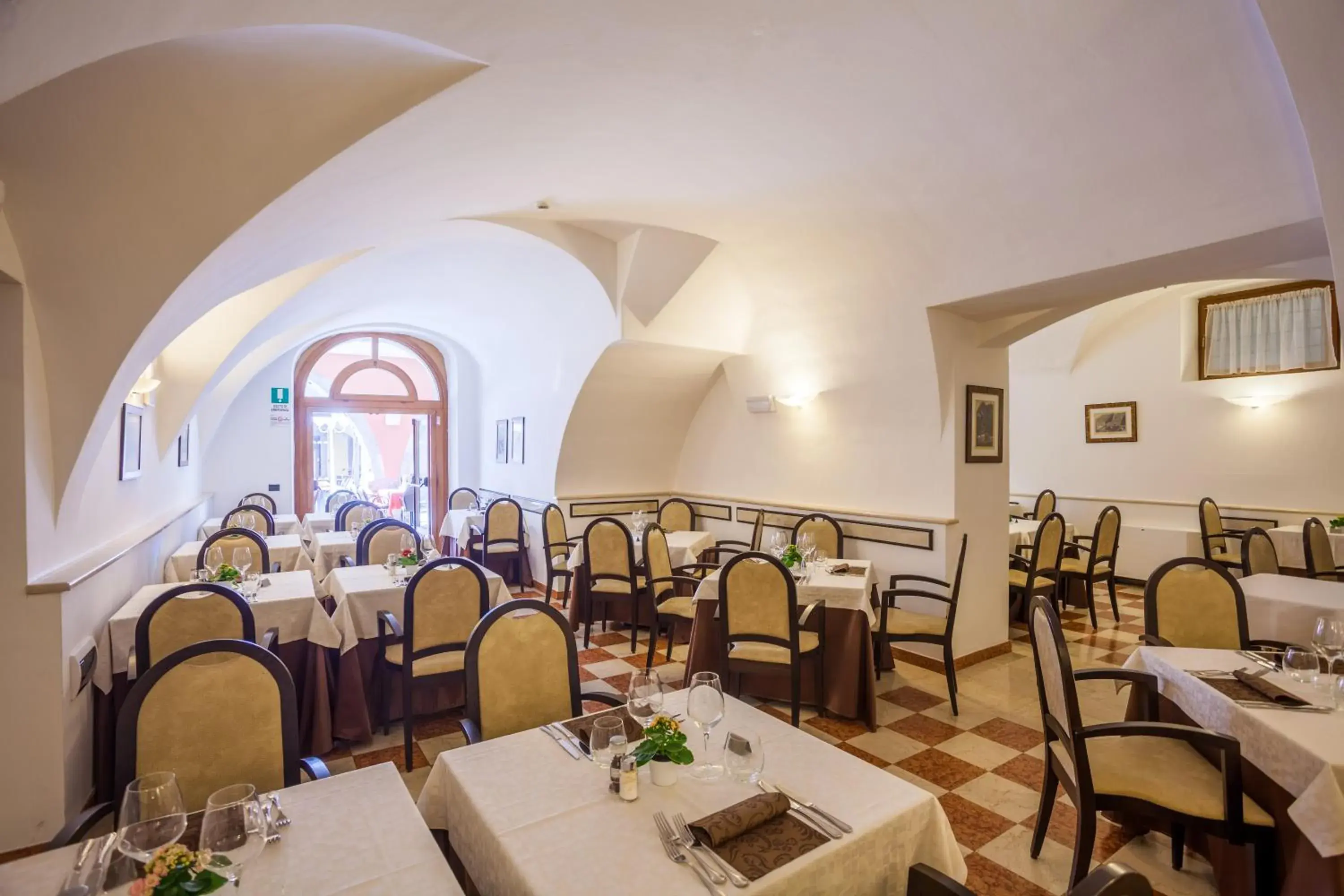 Restaurant/places to eat in Hotel Portici - Romantik & Wellness Restaurant/places to eat in Hotel Portici - Romantik & Wellness