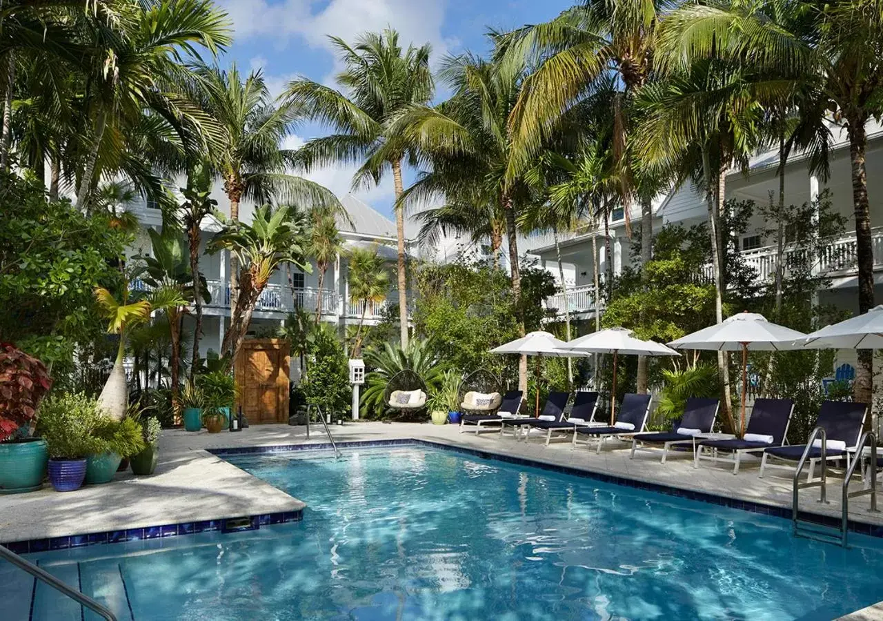 Swimming Pool in Parrot Key Hotel & Villas