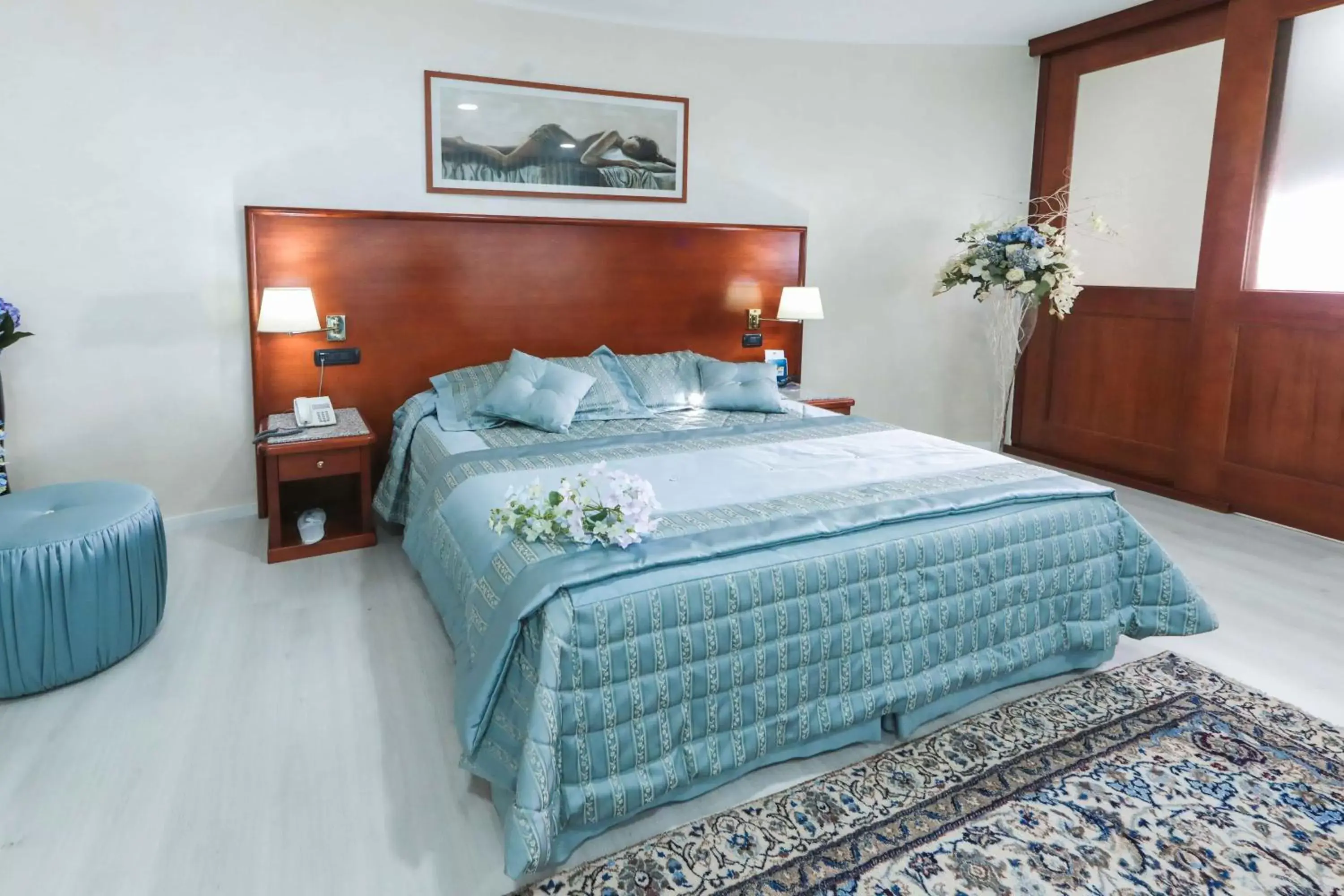 Bed in Edra Palace Hotel & Ristorante