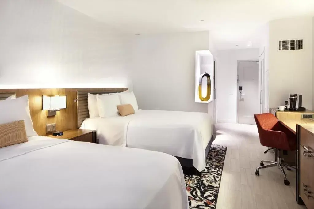 Bed in Hotel Indigo Atlanta Downtown, Near Peachtree Center, an IHG Hotel