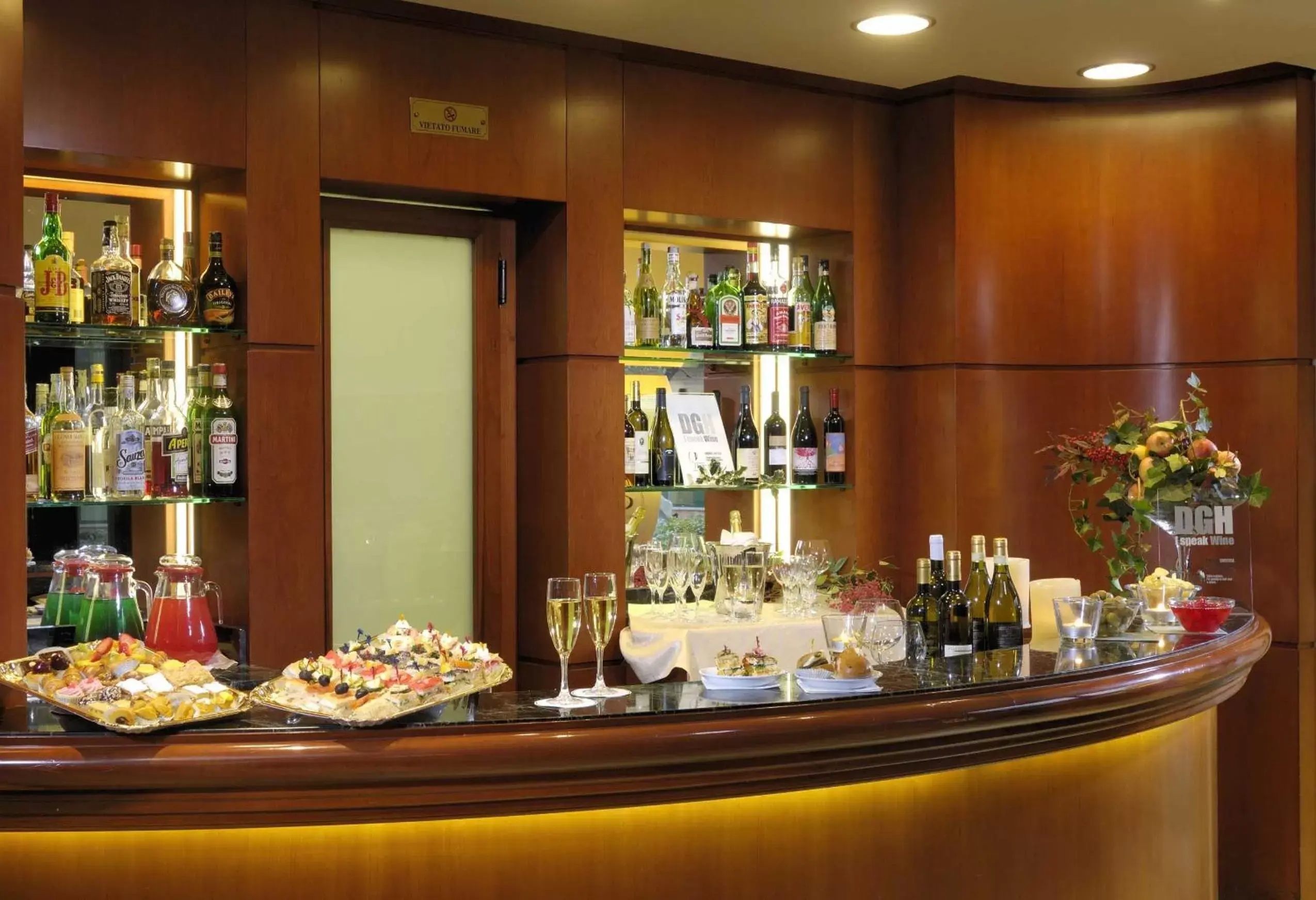 Lounge or bar in Phi Hotel Emilia