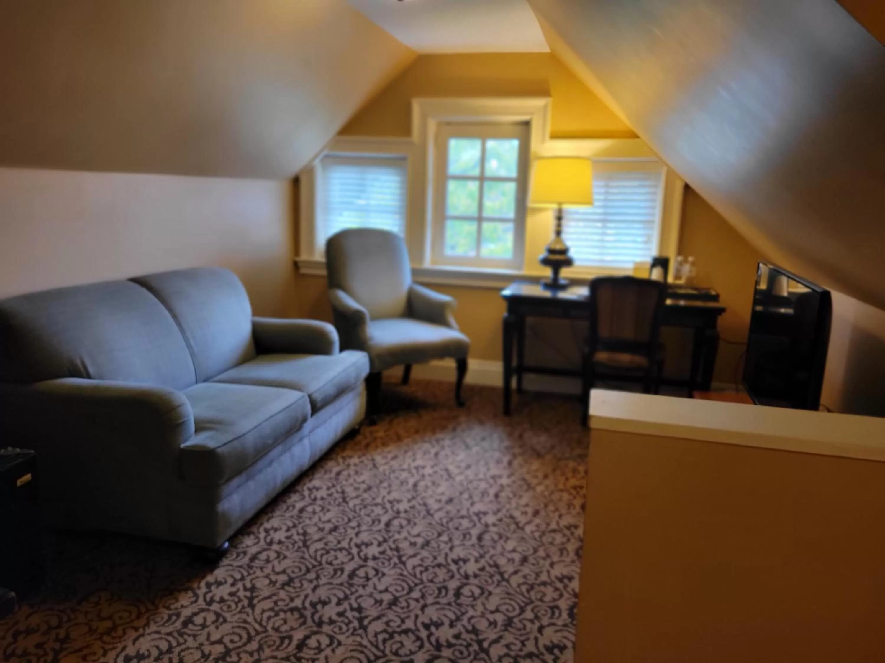 Seating area in Mansions on Fifth