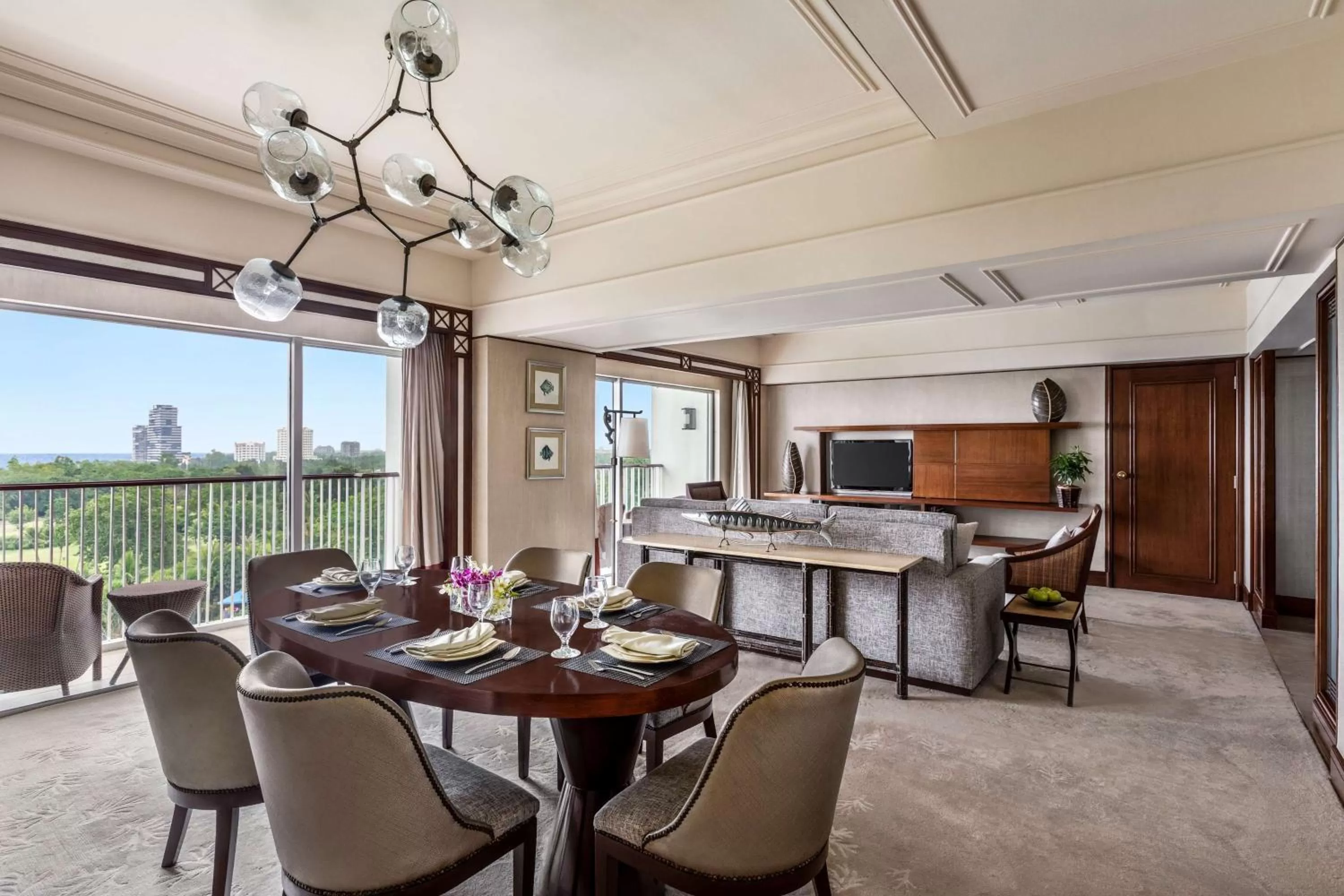 Photo of the whole room in Shangri-La Mactan, Cebu