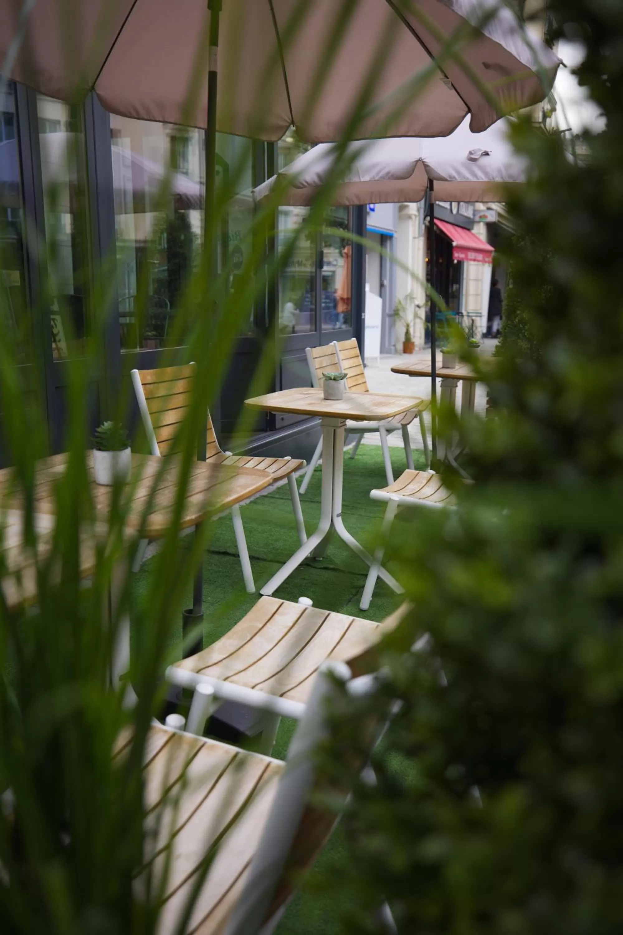 Patio in CAMPANILE PARIS - Clichy Centre
