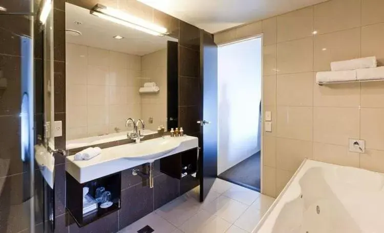 Bathroom in Trinity Wharf Tauranga