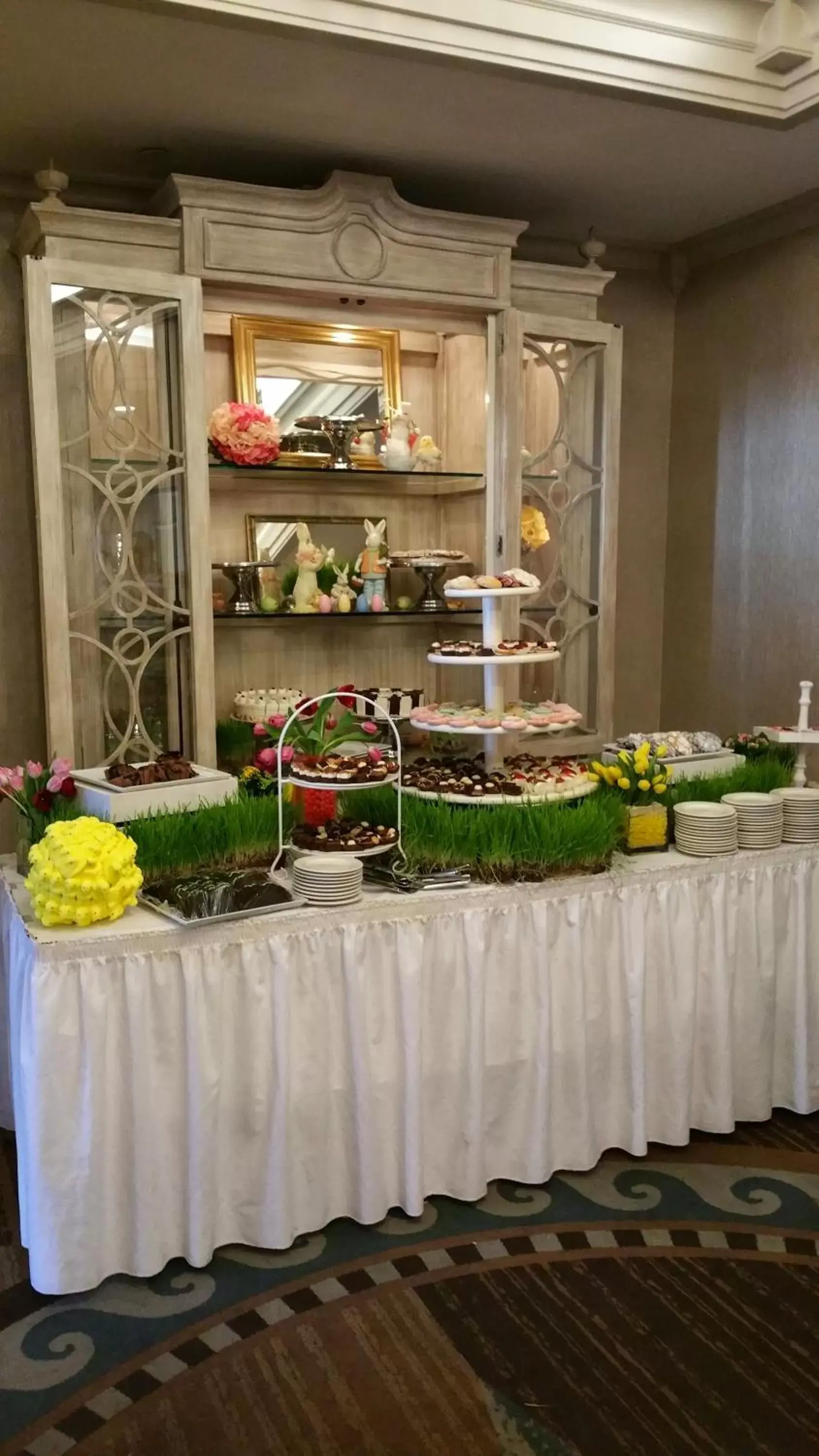 Continental breakfast, Food in Salem Waterfront Hotel & Suites