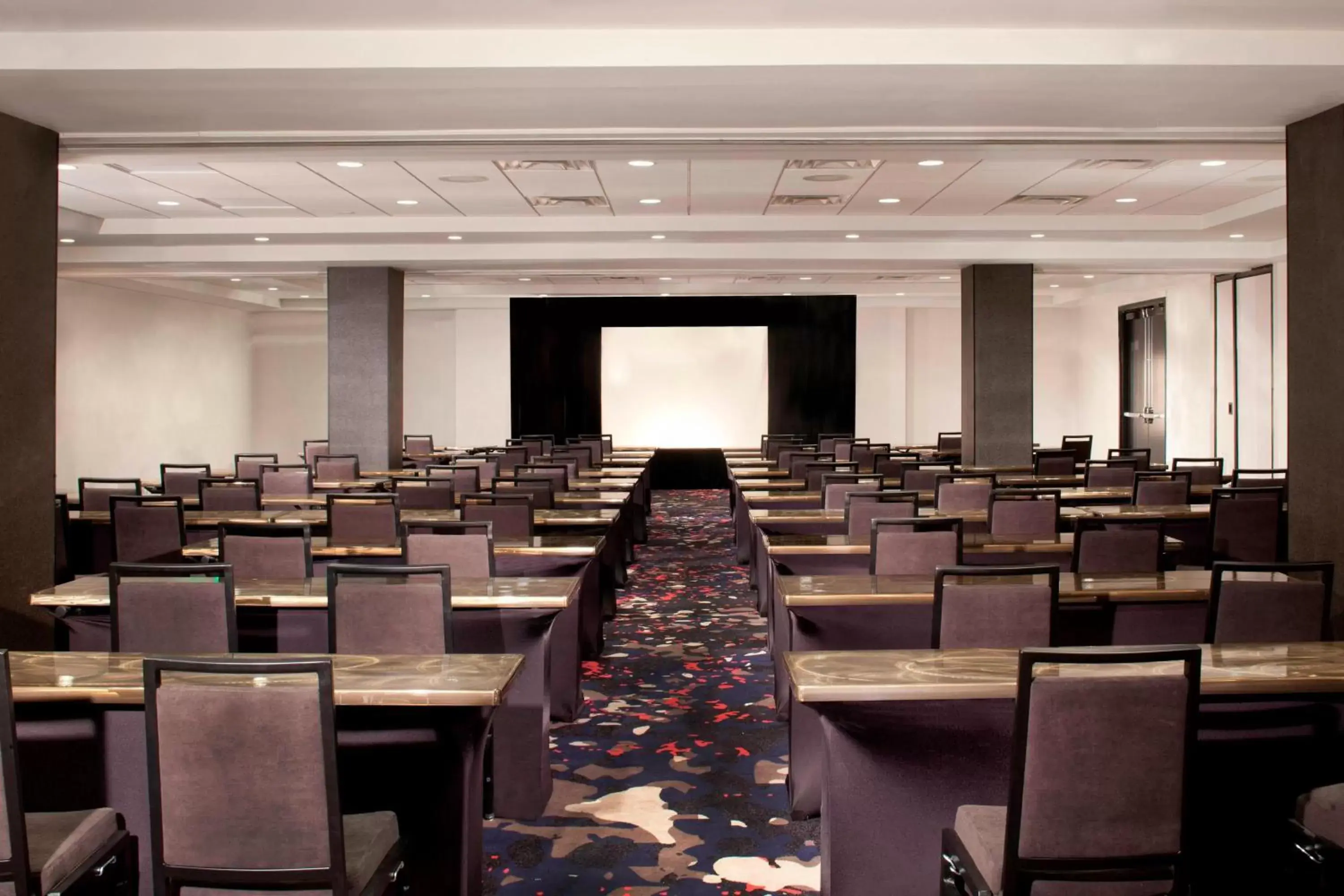 Meeting/conference room in Beverly Hills Marriott