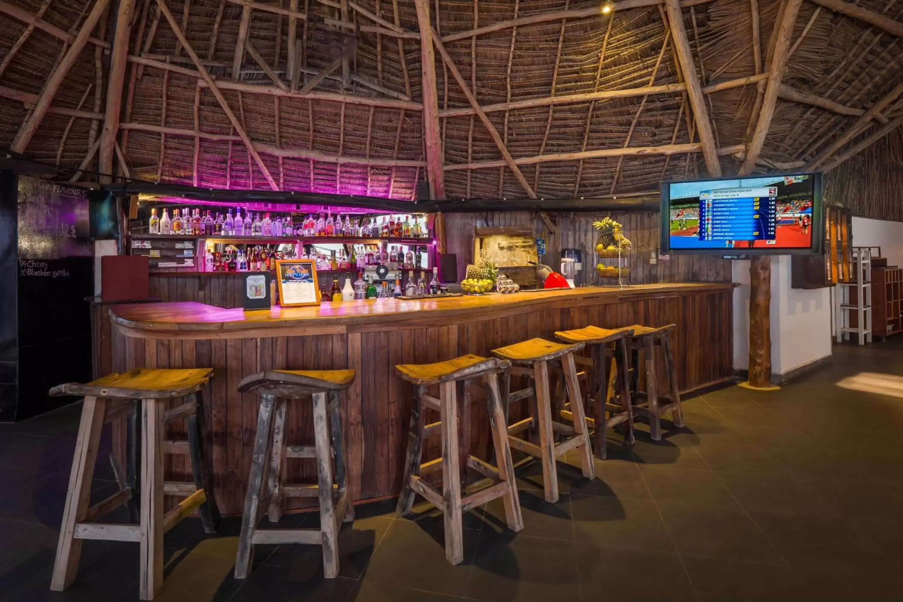 Restaurant/places to eat, Lounge/Bar in Nungwi Beach Resort by Turaco
