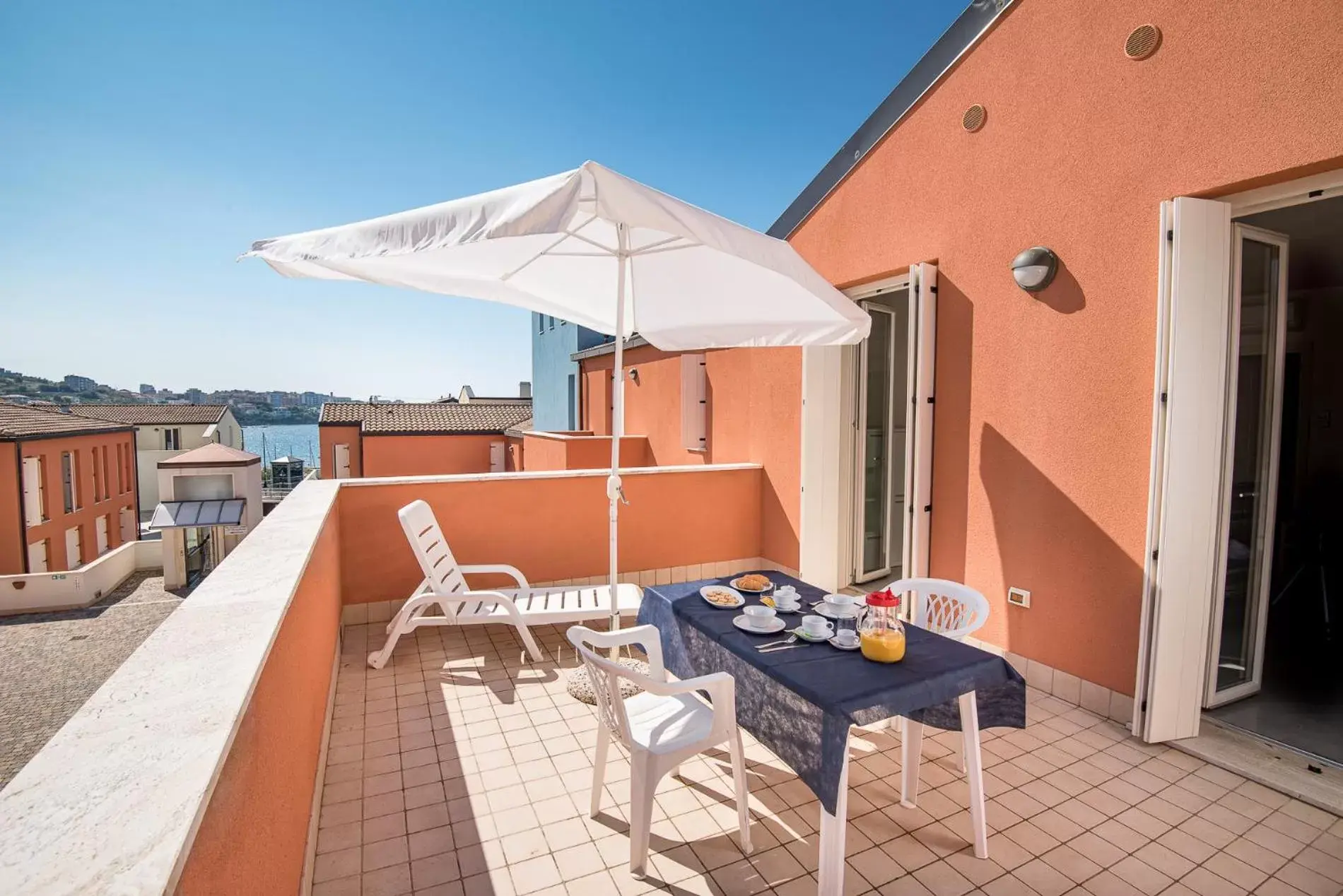 Studio with Sea View in Residence Marina Salivoli Studio with Sea View in Residence Marina Salivoli