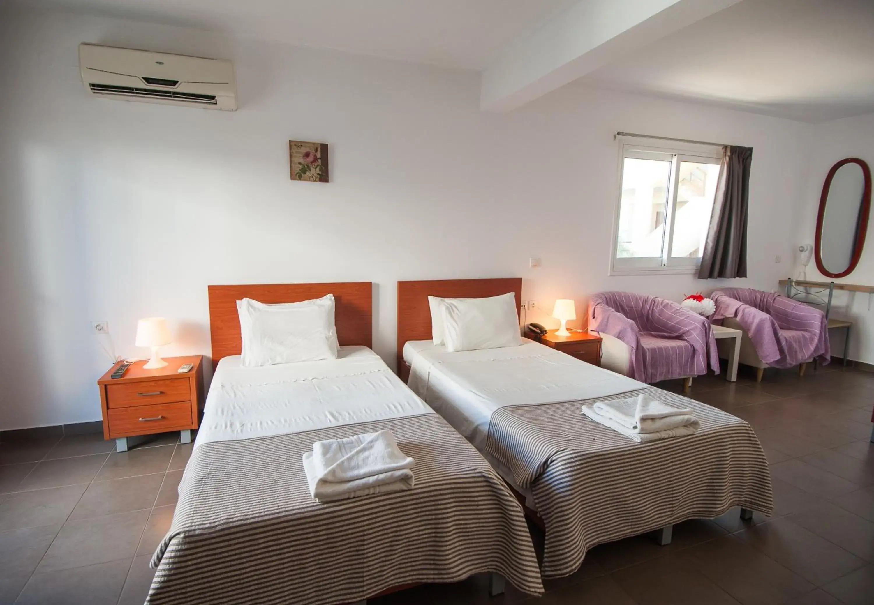 Photo of the whole room, Bed in Elounda Sunrise Apartments