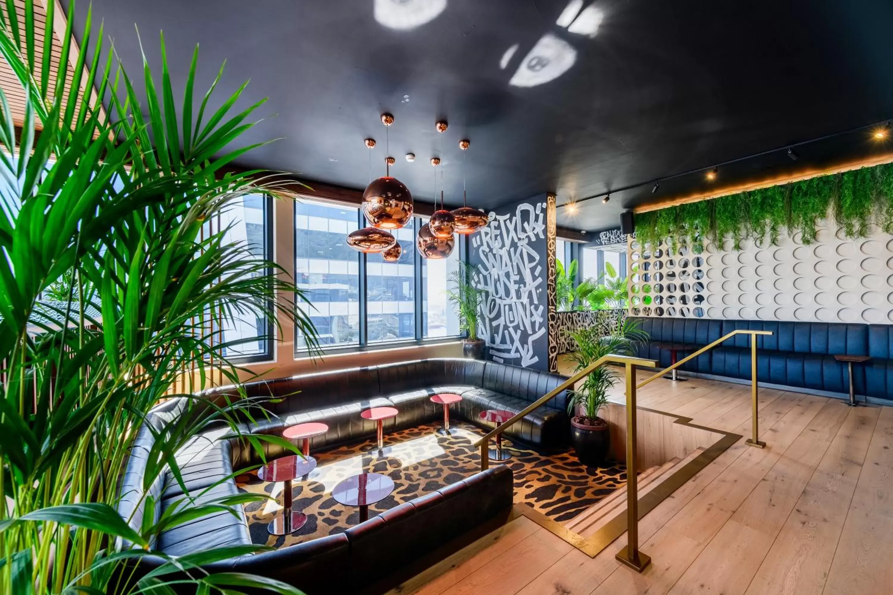 Lounge or bar in The Rockefeller Hotel by NEWMARK Lounge or bar in The Rockefeller Hotel by NEWMARK