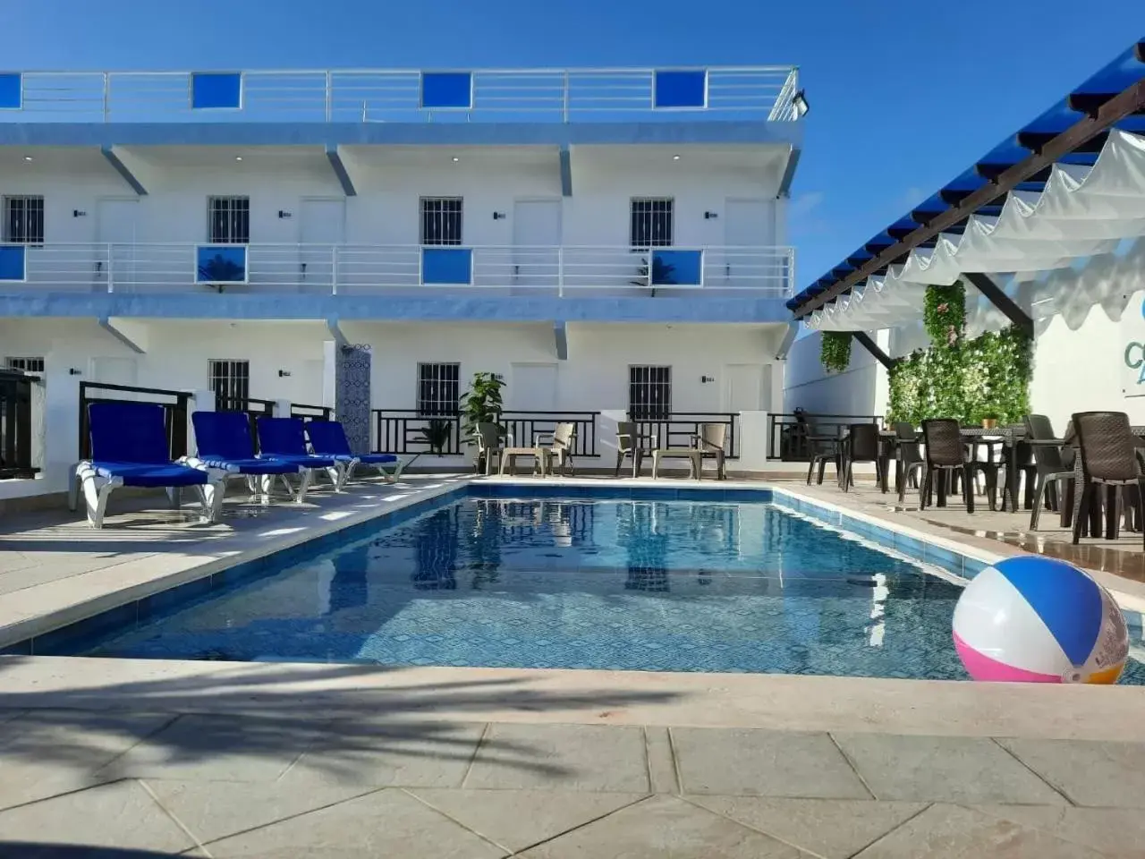 Property building, Swimming Pool in Costa Love Aparta Hotel