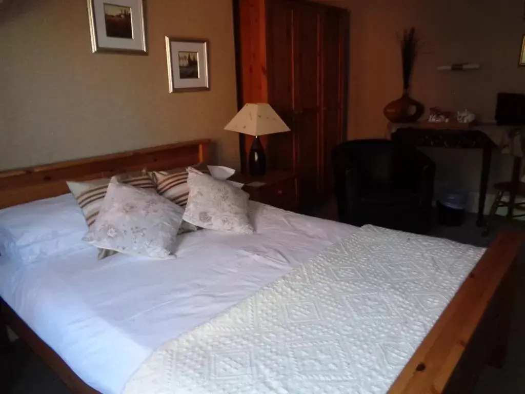 Double Room with Private Bathroom in The Broadfield Double Room with Private Bathroom in The Broadfield